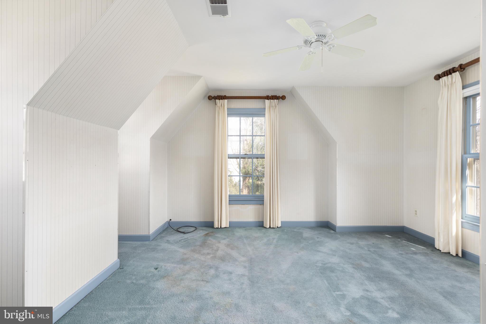 WOODLEA MANOR - Residential