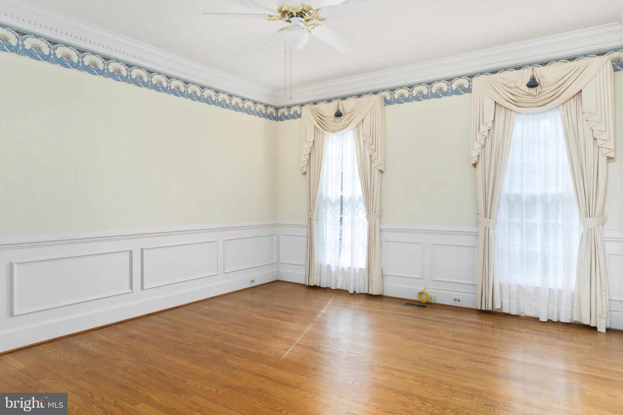 WOODLEA MANOR - Residential