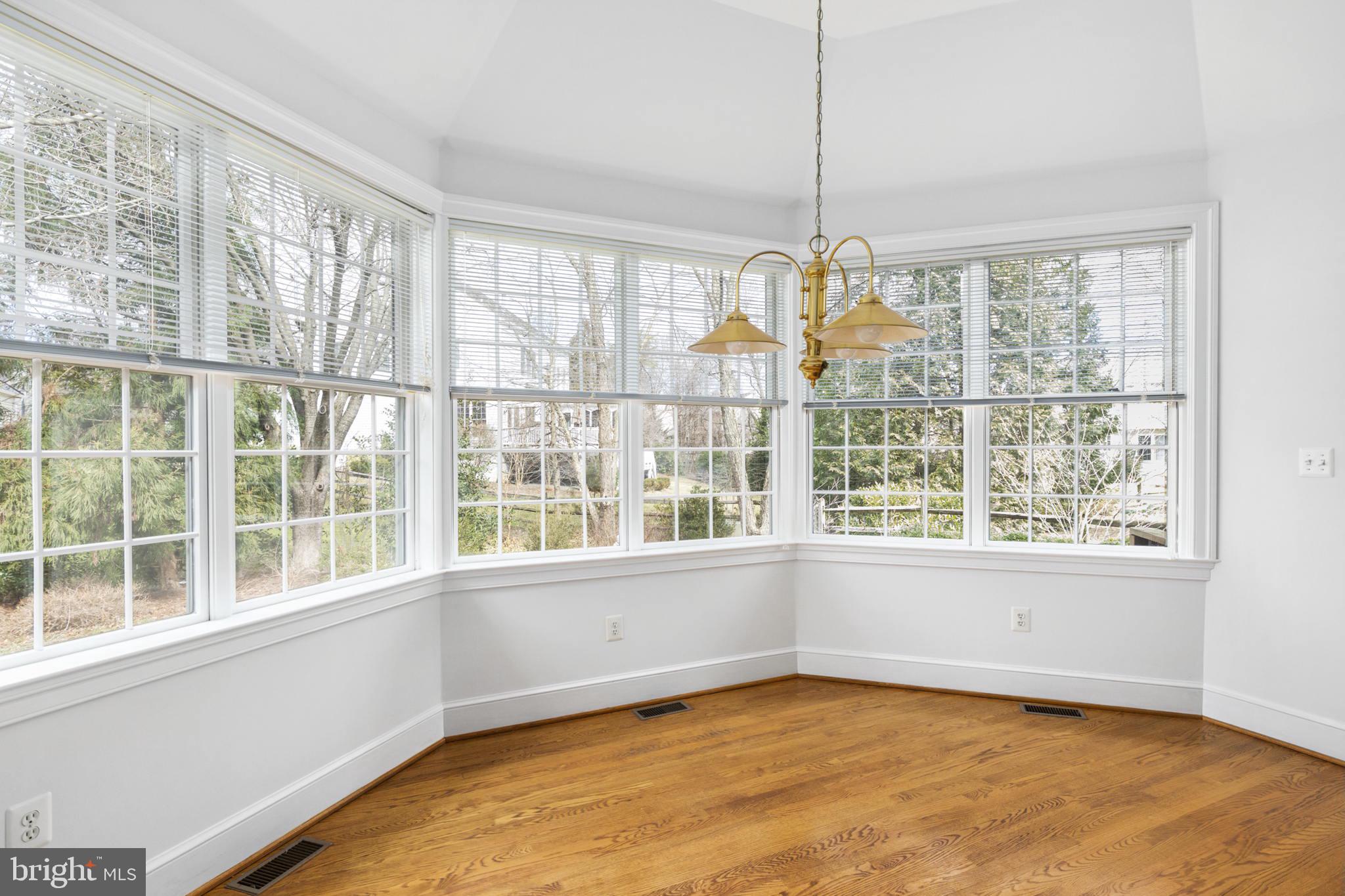 WOODLEA MANOR - Residential