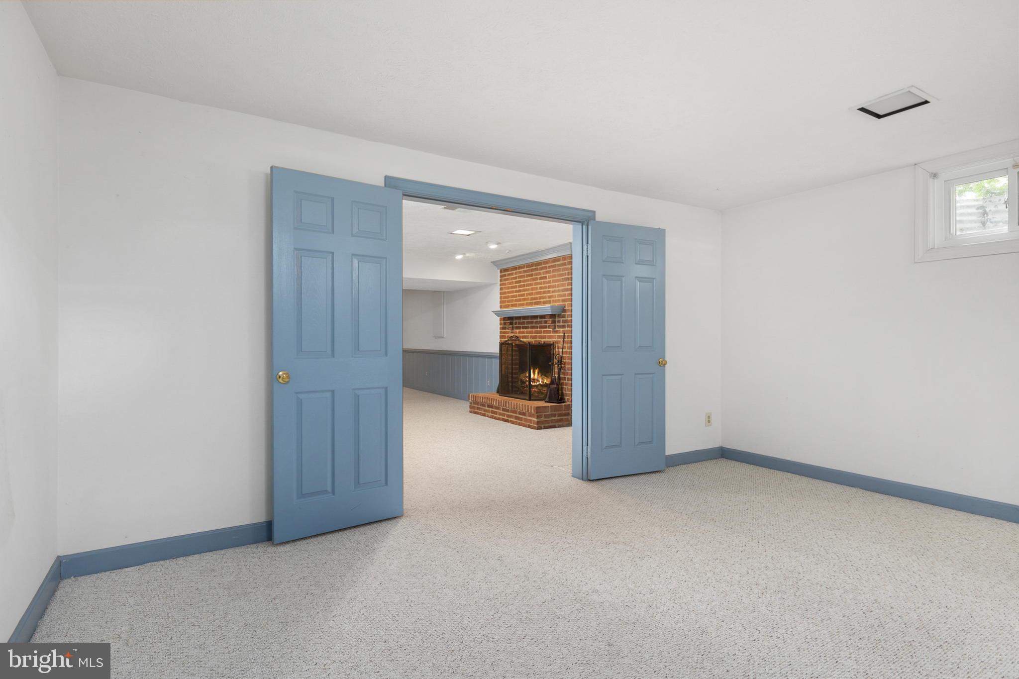 WOODLEA MANOR - Residential