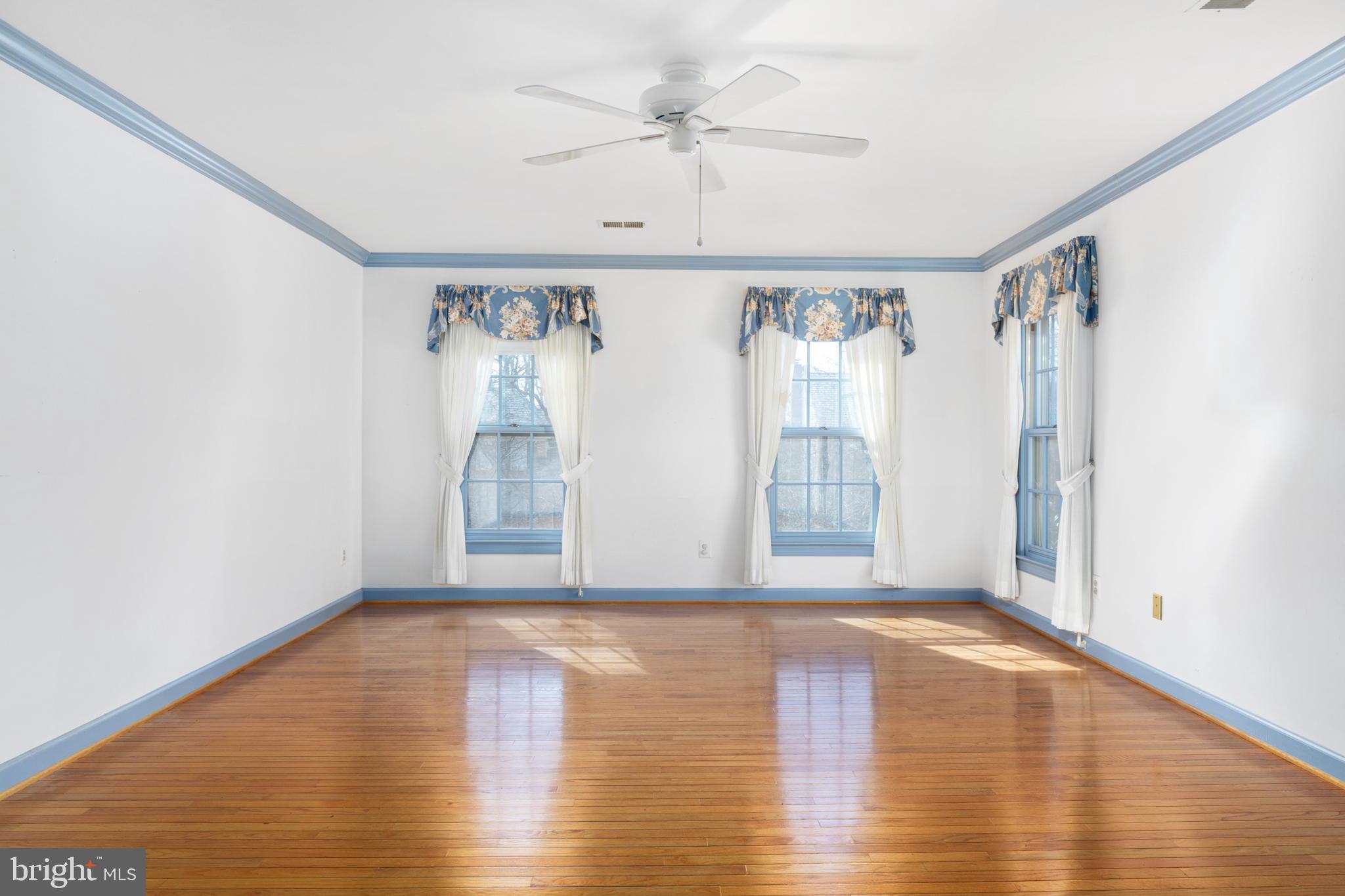 WOODLEA MANOR - Residential