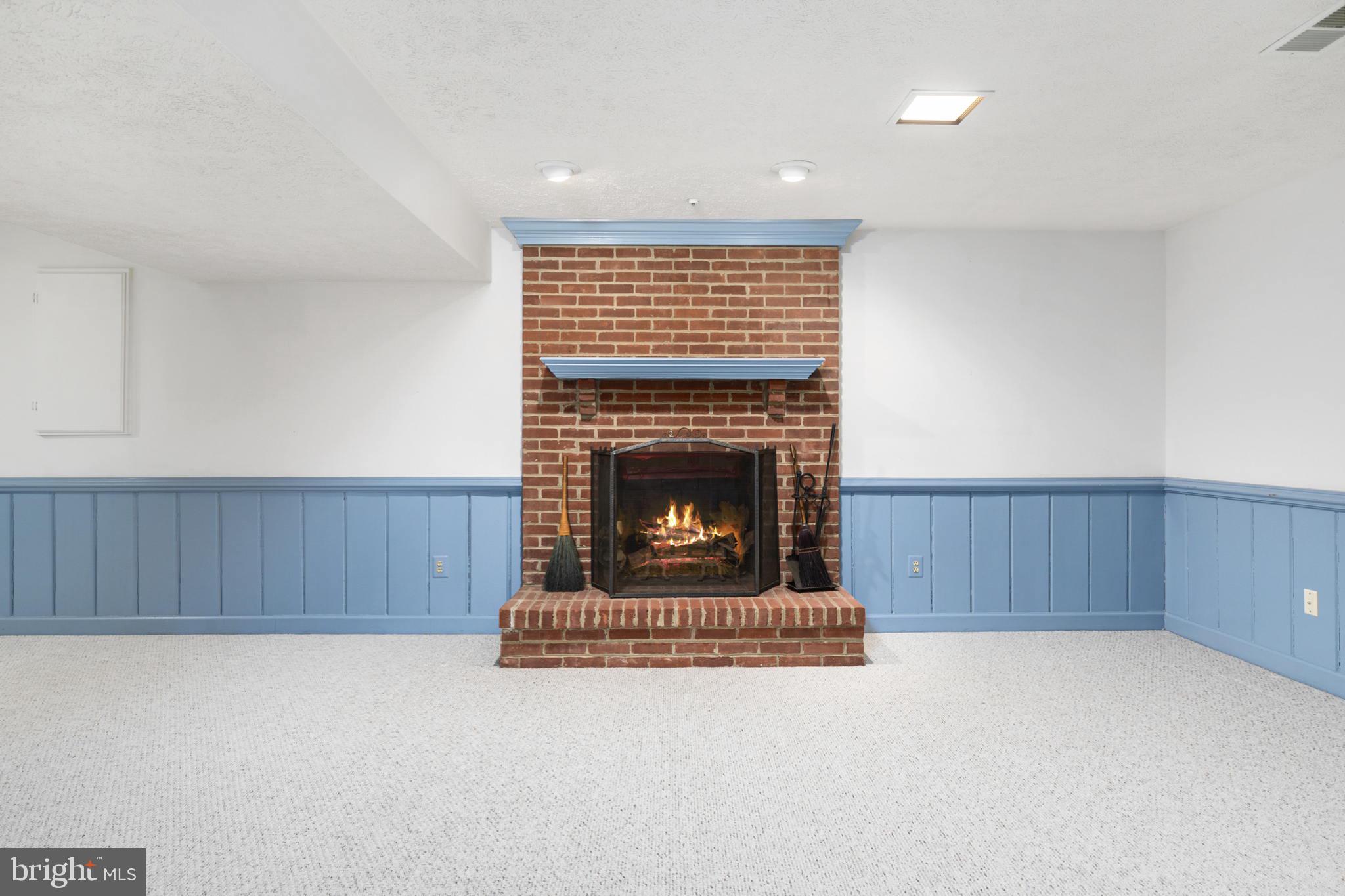 WOODLEA MANOR - Residential