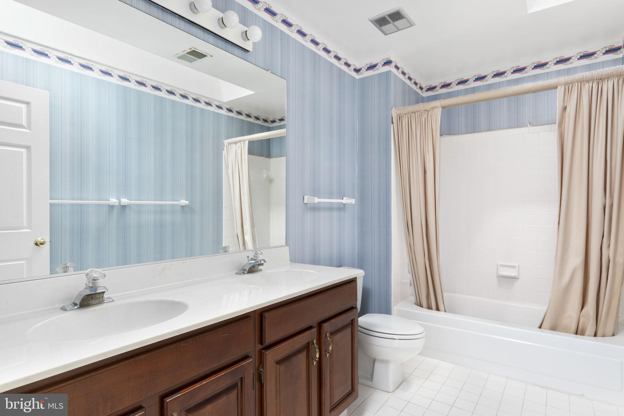 WOODLEA MANOR - Residential