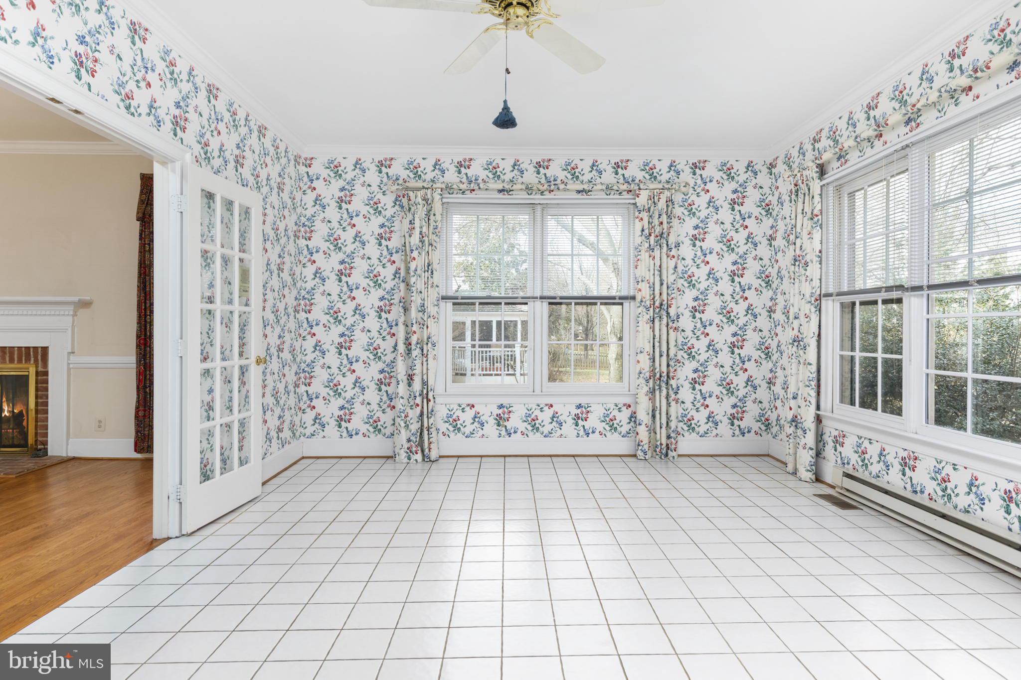 WOODLEA MANOR - Residential