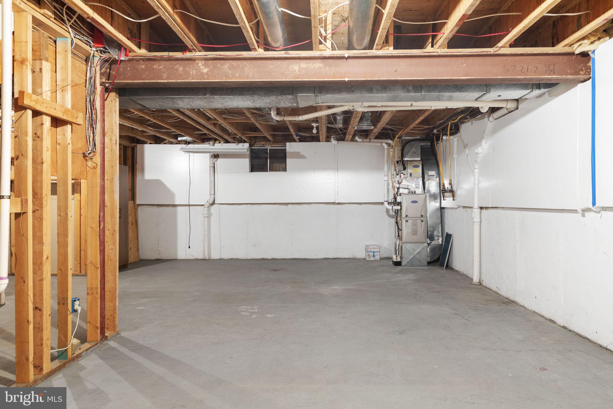 WOODLEA MANOR - Residential