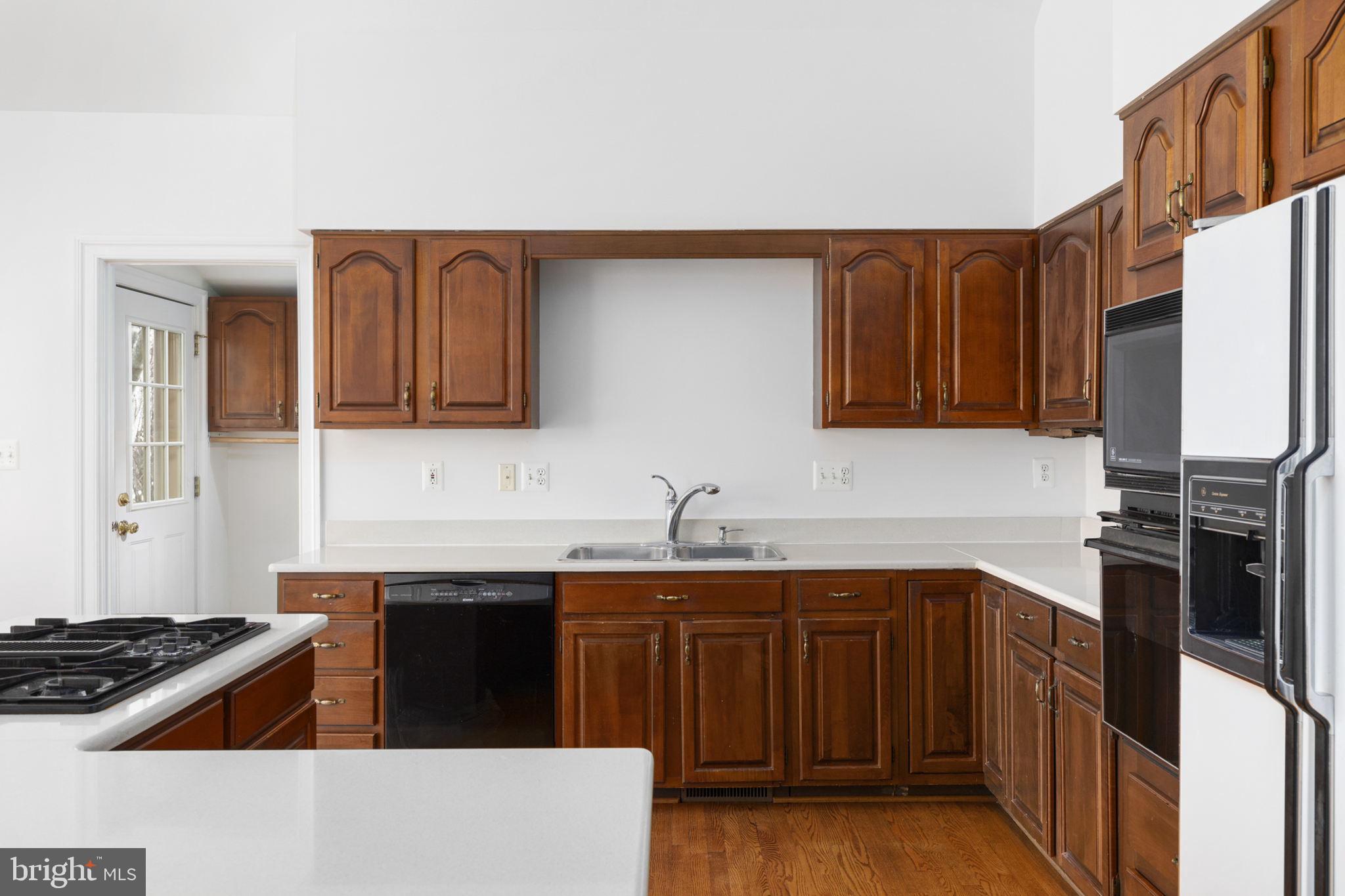 WOODLEA MANOR - Residential