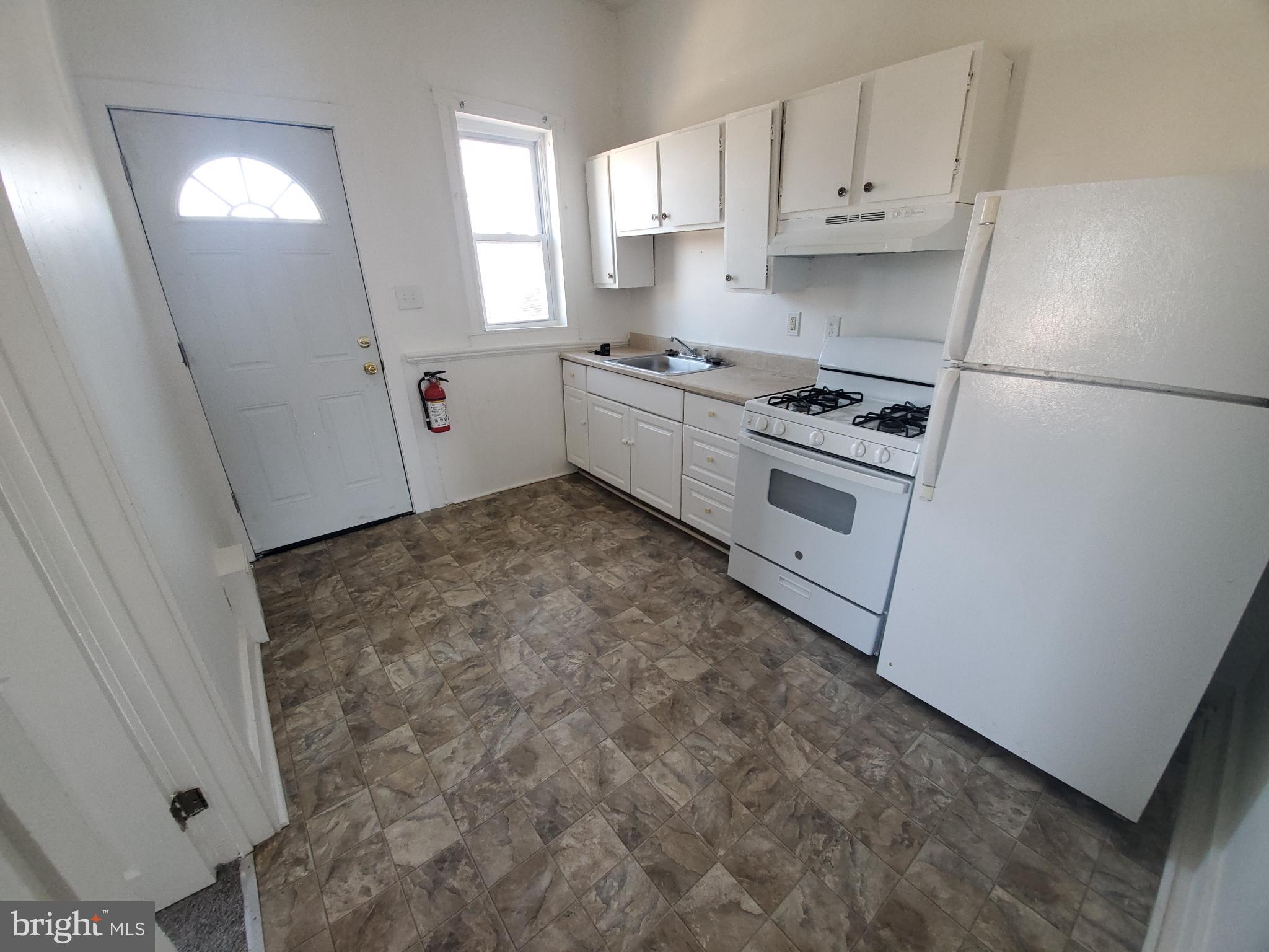 41 CARPENTER STREET APARTMENT #2