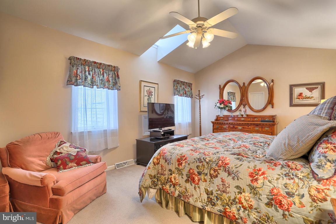 BRIGHTON - Residential