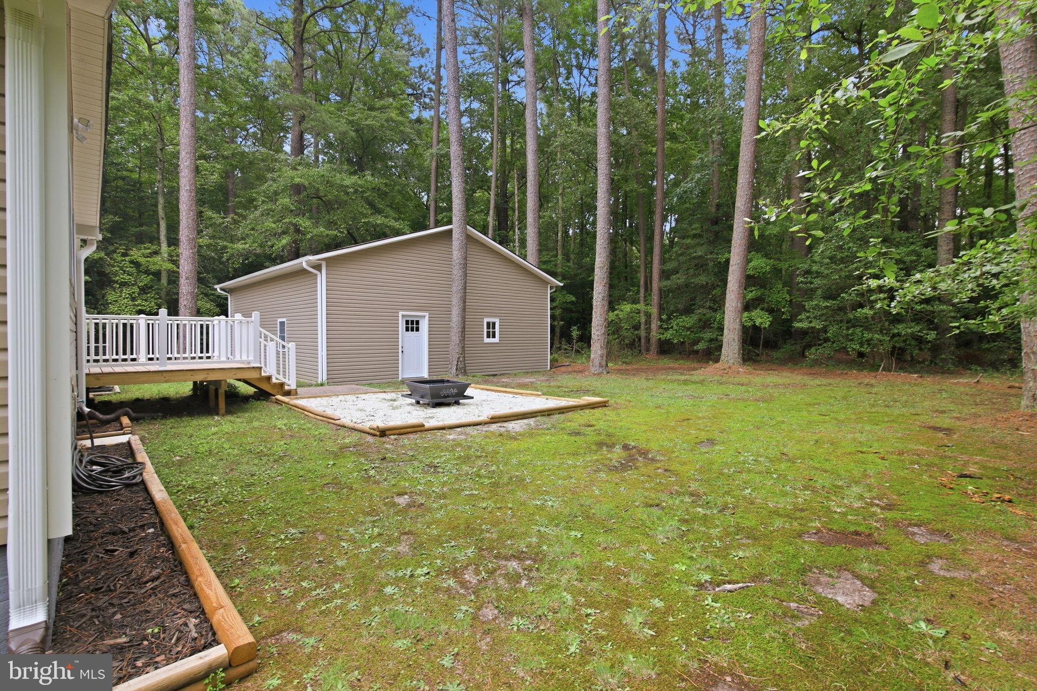 105 PELICAN WAY