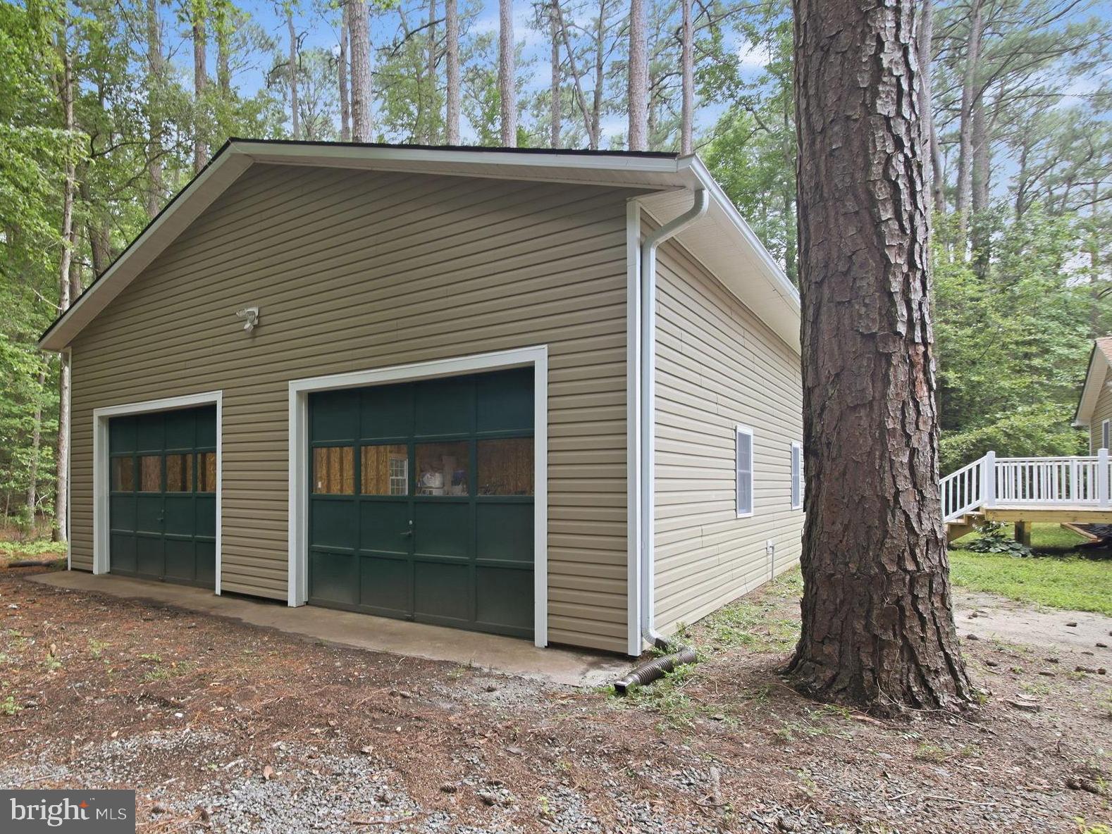 105 PELICAN WAY
