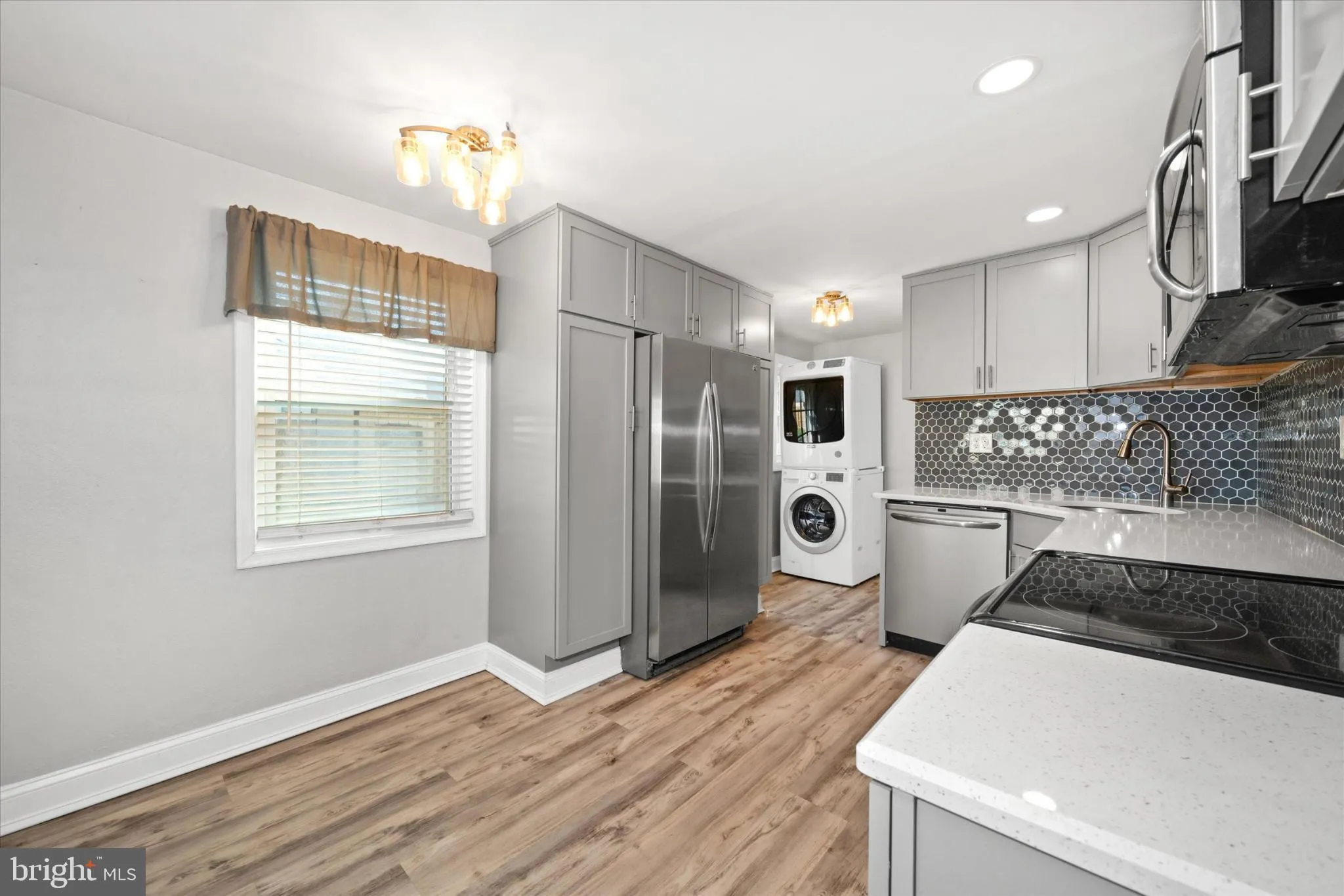 New Castle, Delaware 19720, United States, 3 Bedrooms Bedrooms, ,1 BathroomBathrooms,Residential,Contingent,157601