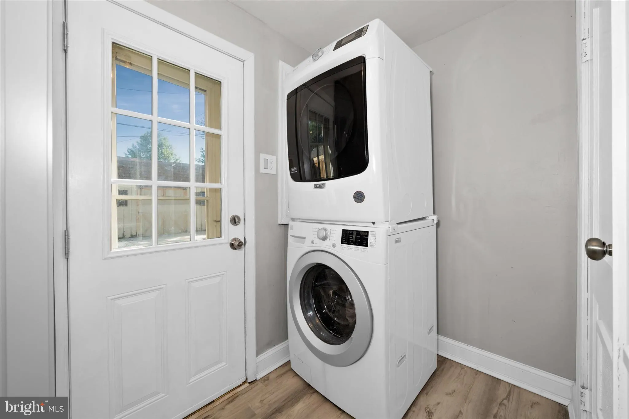 New Castle, Delaware 19720, United States, 3 Bedrooms Bedrooms, ,1 BathroomBathrooms,Residential,Contingent,157601