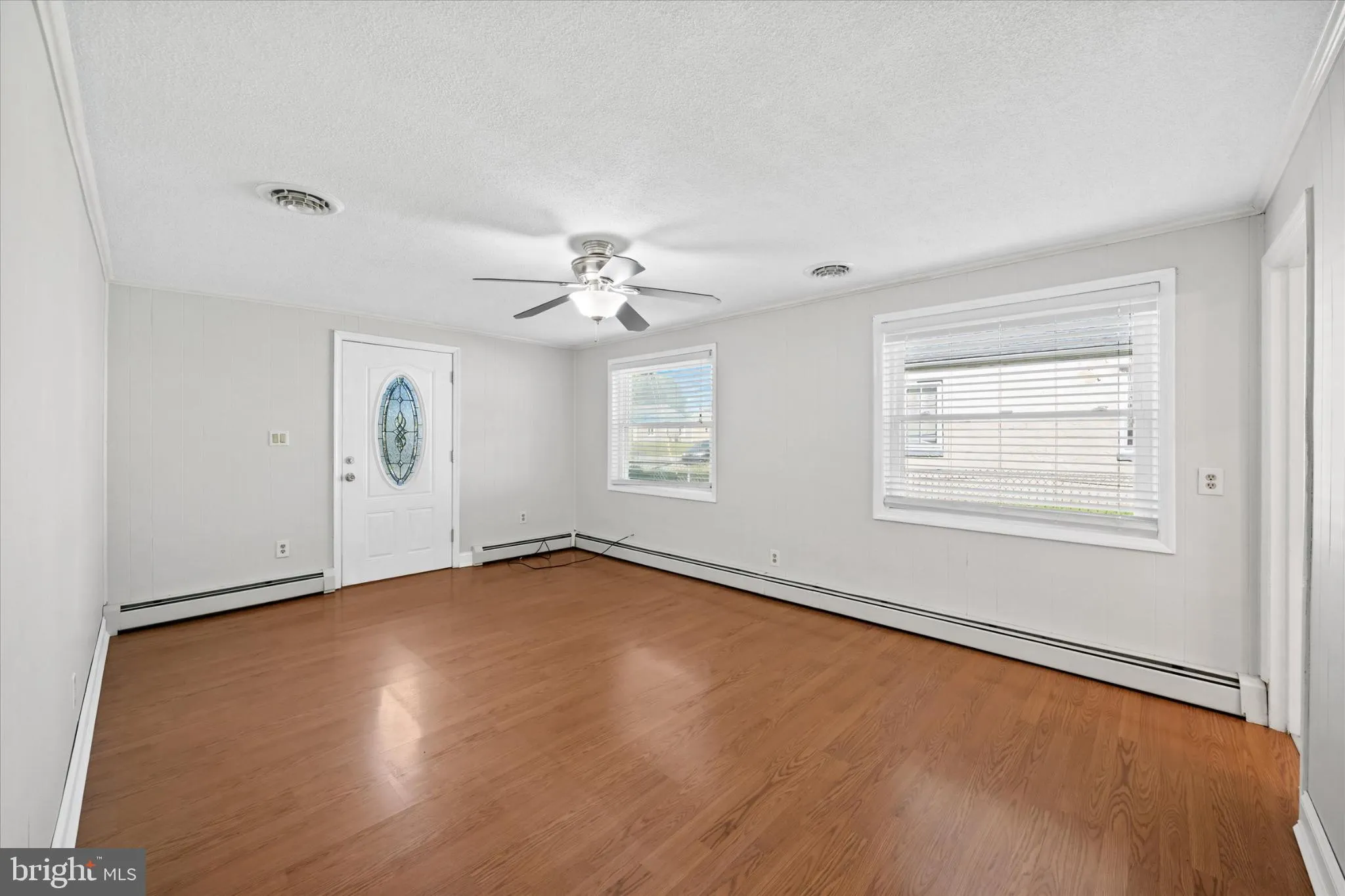 New Castle, Delaware 19720, United States, 3 Bedrooms Bedrooms, ,1 BathroomBathrooms,Residential,Contingent,157601