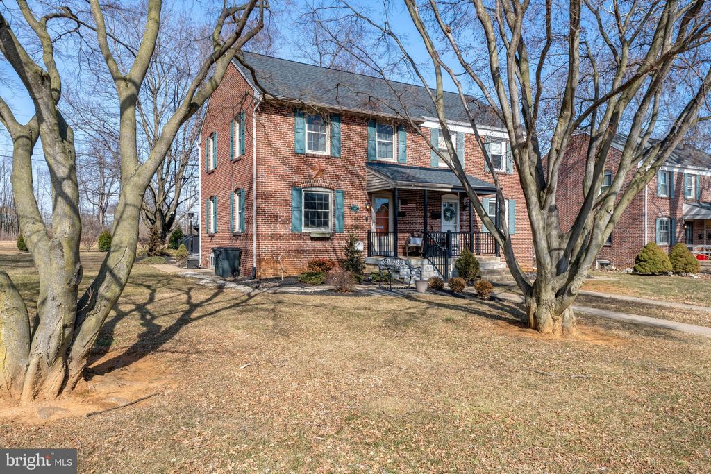 Photo of 955 Green Terrace, LANCASTER, PA 17601 (MLS # PALA2064778)