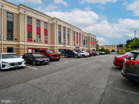 2300 N PERSHING DRIVE 2 ARLINGTON VA 22201