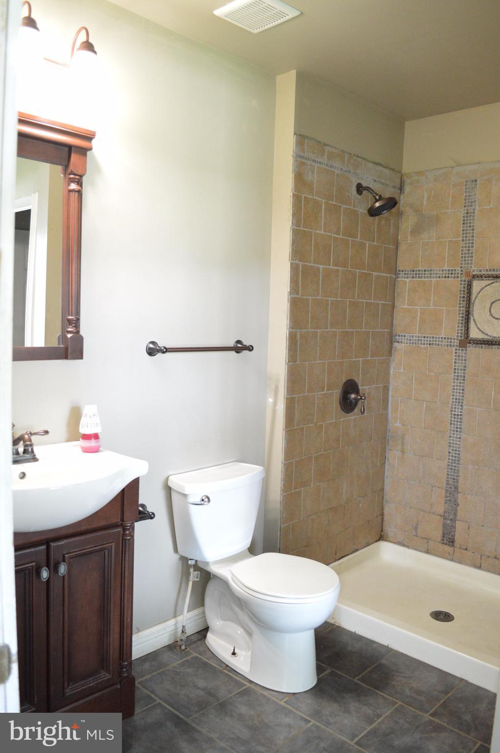 POWHATAN BEACH - Residential