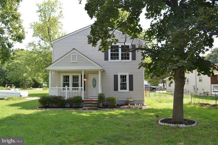 POWHATAN BEACH - Residential