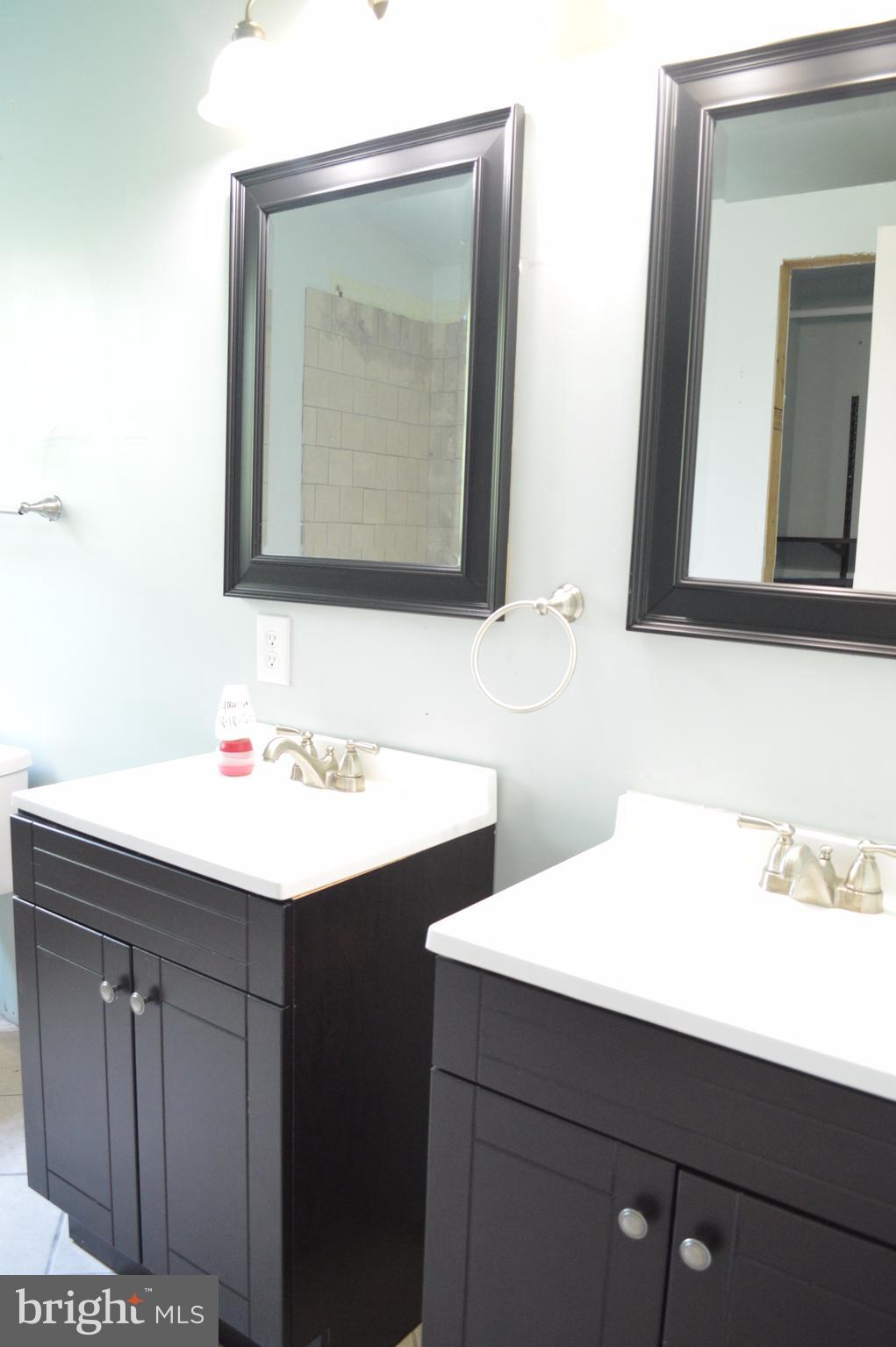 POWHATAN BEACH - Residential