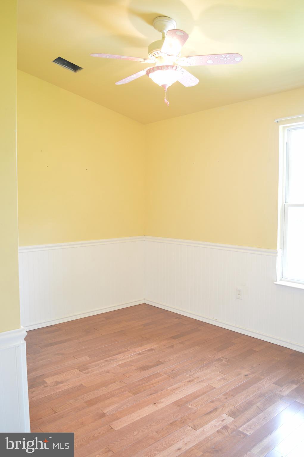 POWHATAN BEACH - Residential