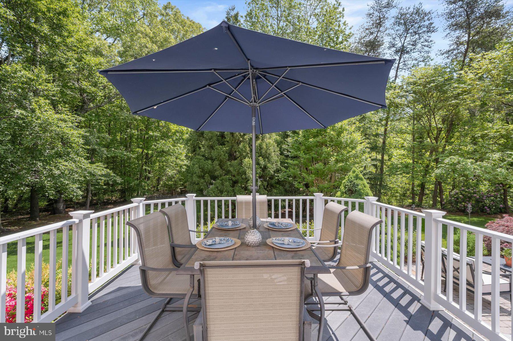 STRADFORD HALL - Residential