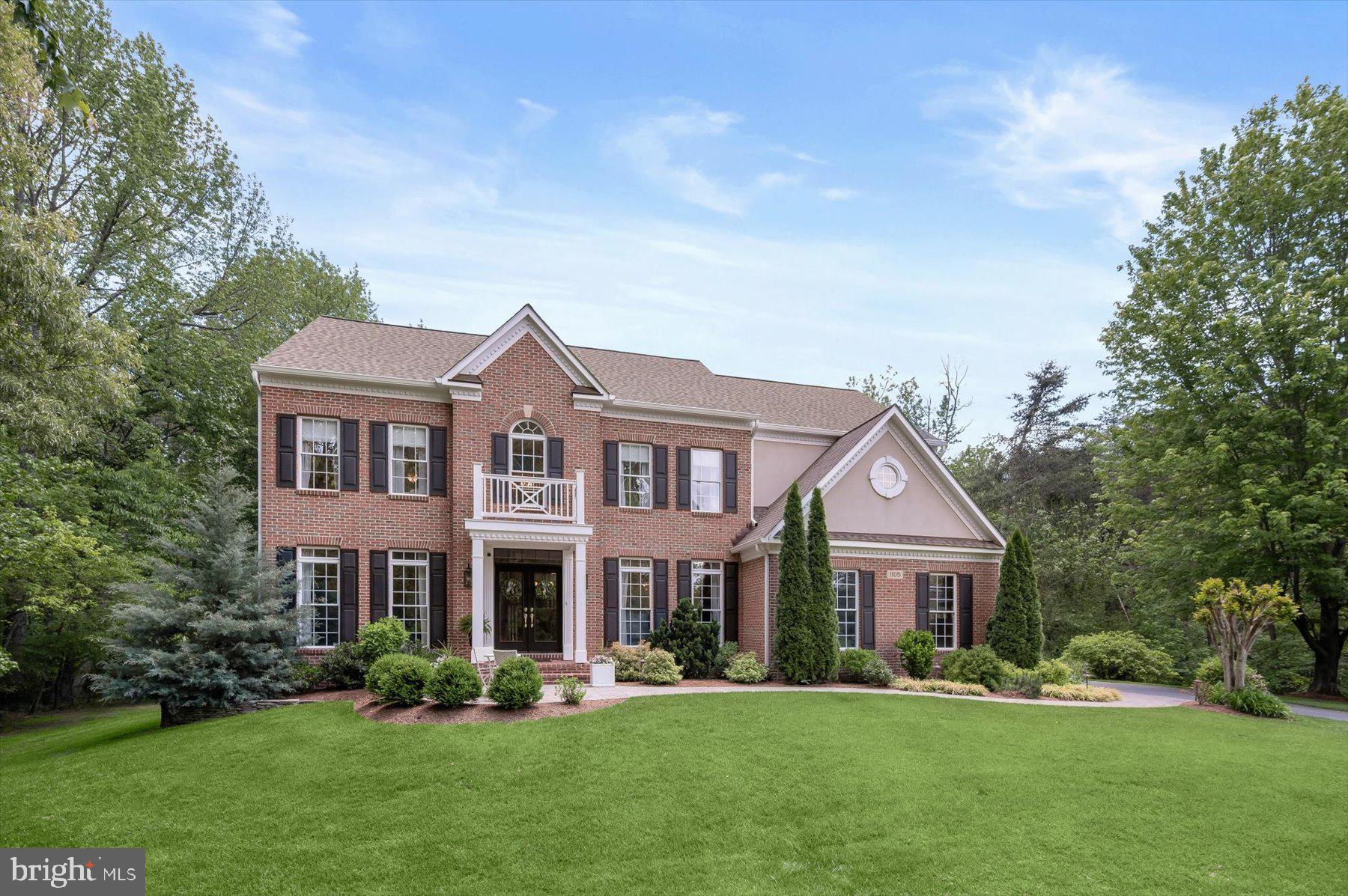 STRADFORD HALL - Residential