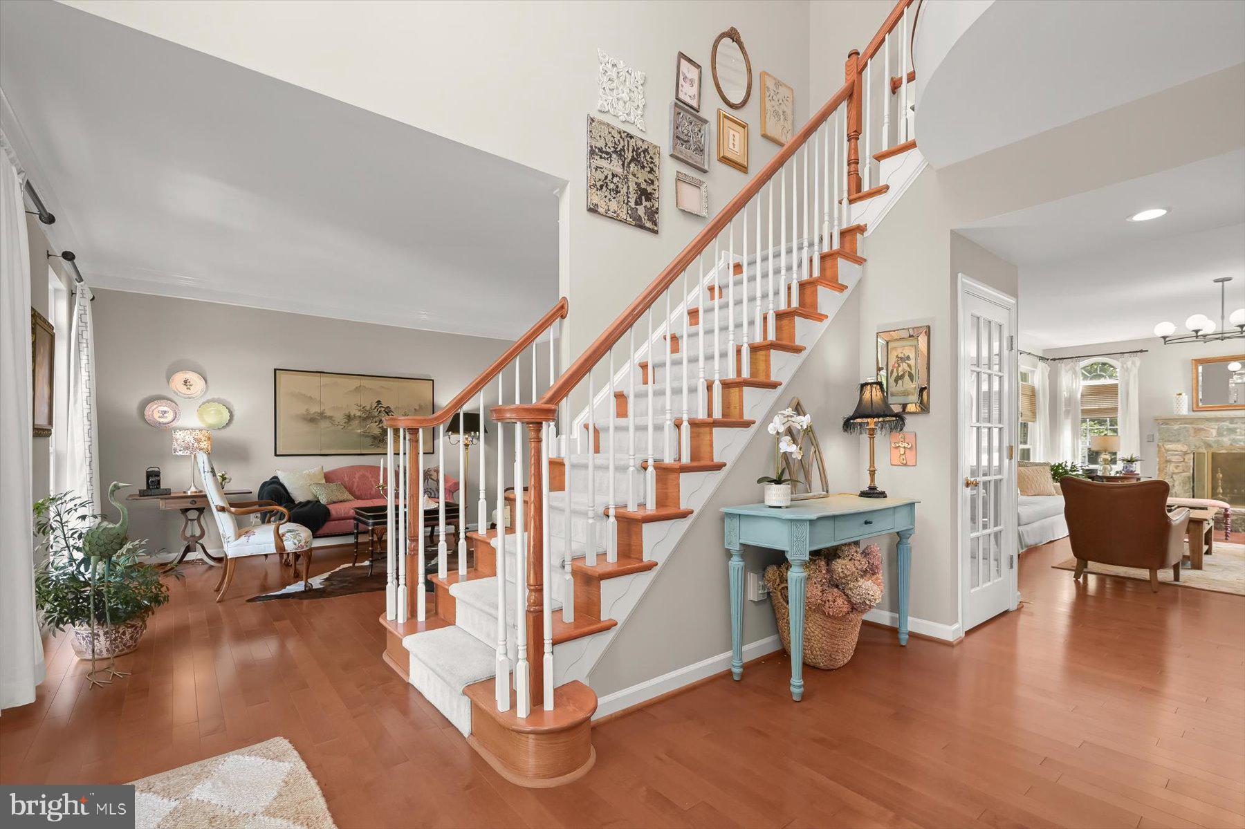 STRADFORD HALL - Residential