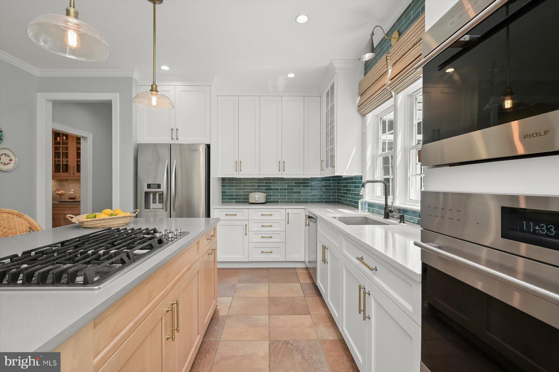 STRADFORD HALL - Residential