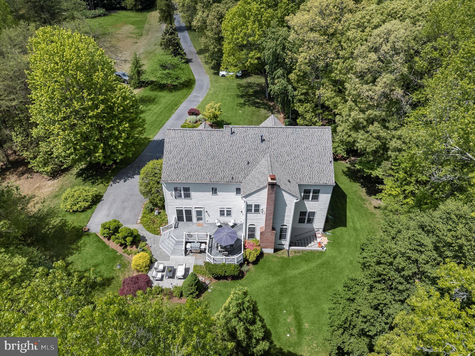 STRADFORD HALL - Residential