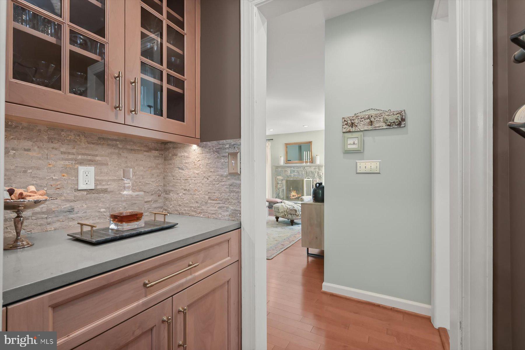 STRADFORD HALL - Residential