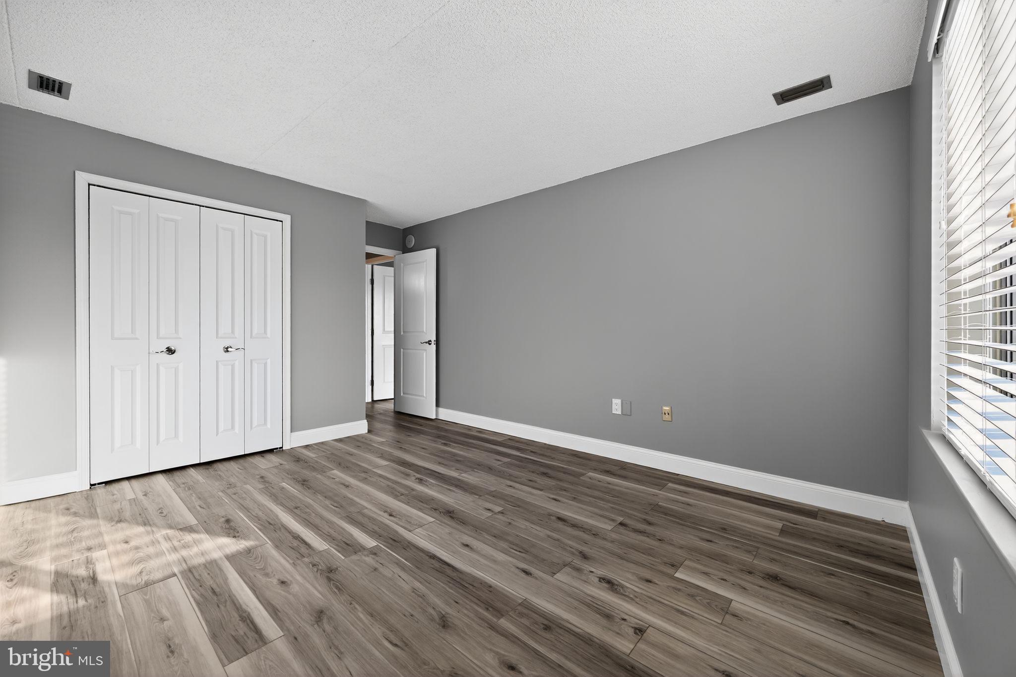 VALLEY FORGE TOWER - Residential