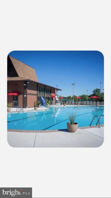 VALLEY FORGE TOWER - Residential