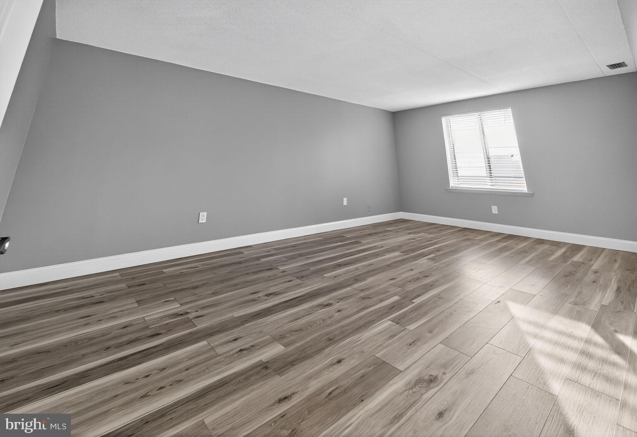 VALLEY FORGE TOWER - Residential