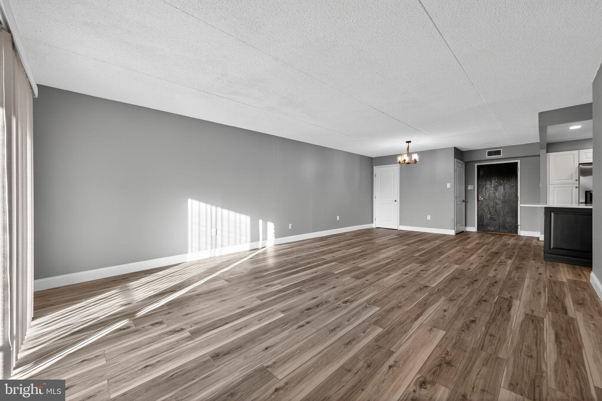 VALLEY FORGE TOWER - Residential