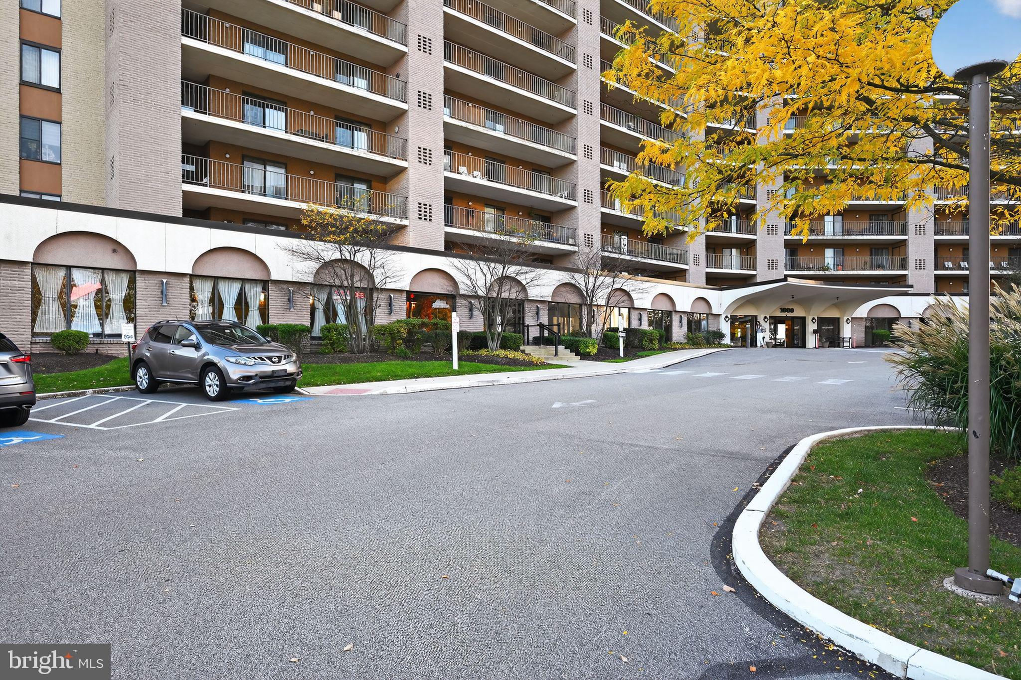 10413 VALLEY FORGE CIRCLE 413
