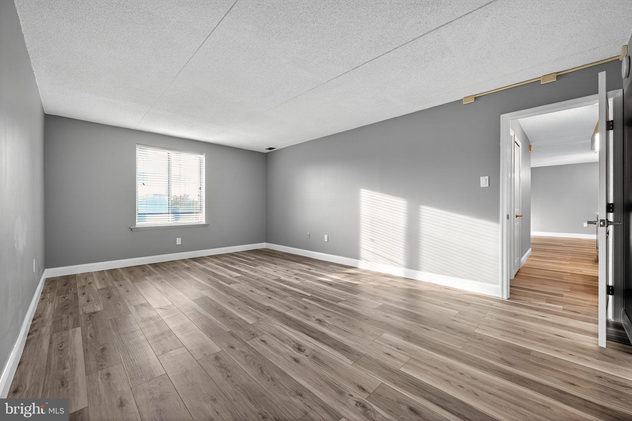 VALLEY FORGE TOWER - Residential