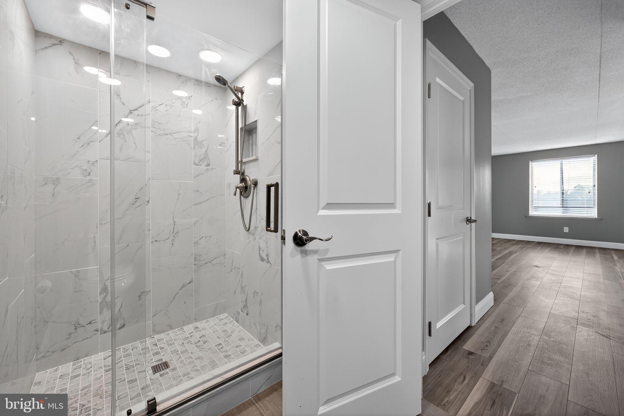 VALLEY FORGE TOWER - Residential