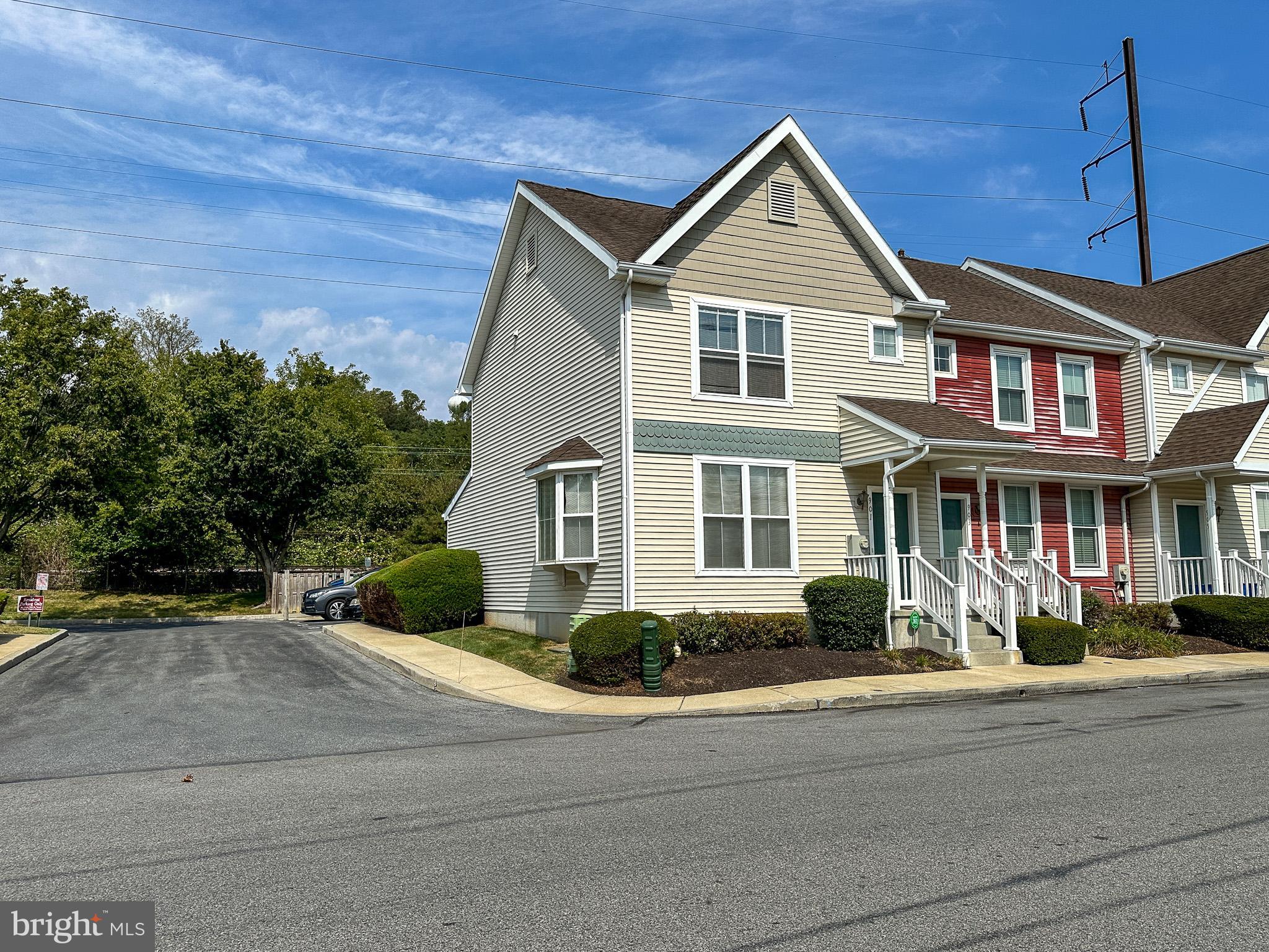 Welcome to 901 Merchant Street in Penn Crossing! This 3BR, 1.5BA end unit condo is bursting with charm, low taxes, and a smart layout. The bright living room with extra angle box bay window flows into a dining area and kitchen with breakfast bar—perfect for coffee or casual meals. The adjoining dining room has sliders to a patio and a generous storage room and is just steps to your dedicated parking space. Upstairs, a spacious primary with a walk-in closet plus two versatile bedrooms await. The bone-dry basement is constructed of Superior Walls which is why it's never seen a drop of water. The surface of this brilliant insulated foundation system is ready for drywall. The ceilings are high here, unlike most basements and the bright laundry + storage space are very functional. Pride of ownership of this one owner residence is everywhere and it's in excellent condition. Add your touches and make it yours. Association covers lawn care, snow, exterior, and trash—low-maintenance living at its best! Steps to schools, parks, Scott Field, and local services; minutes to Downingtown, Exton, and West Chester. Whether you’re a first-time buyer or downsizer, this one’s a winner—don’t wait!