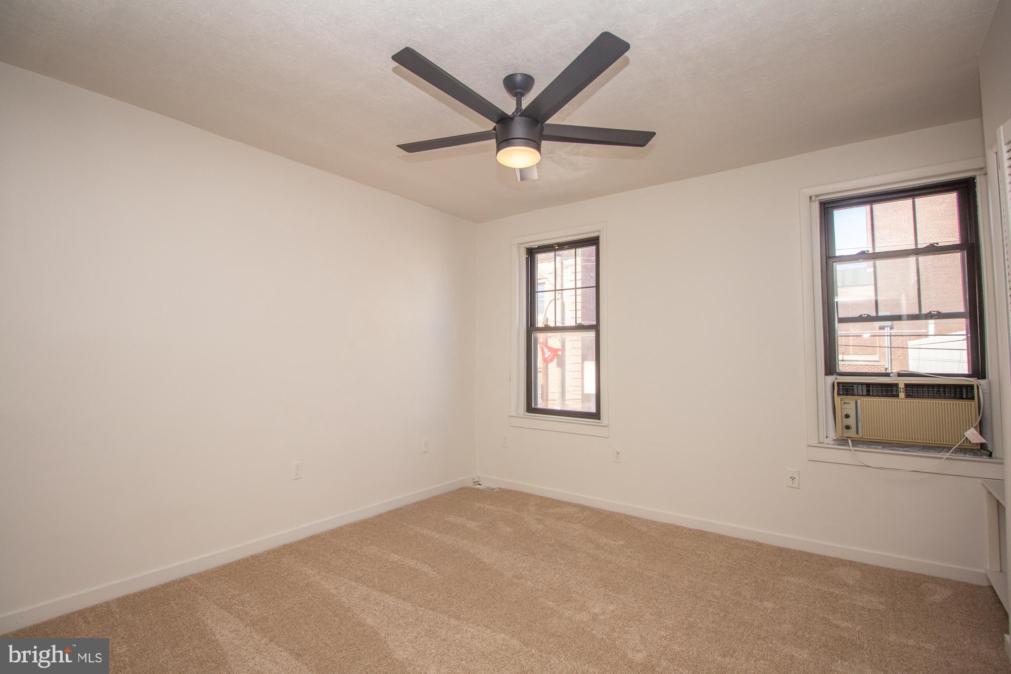 PORT RICHMOND - Residential Lease