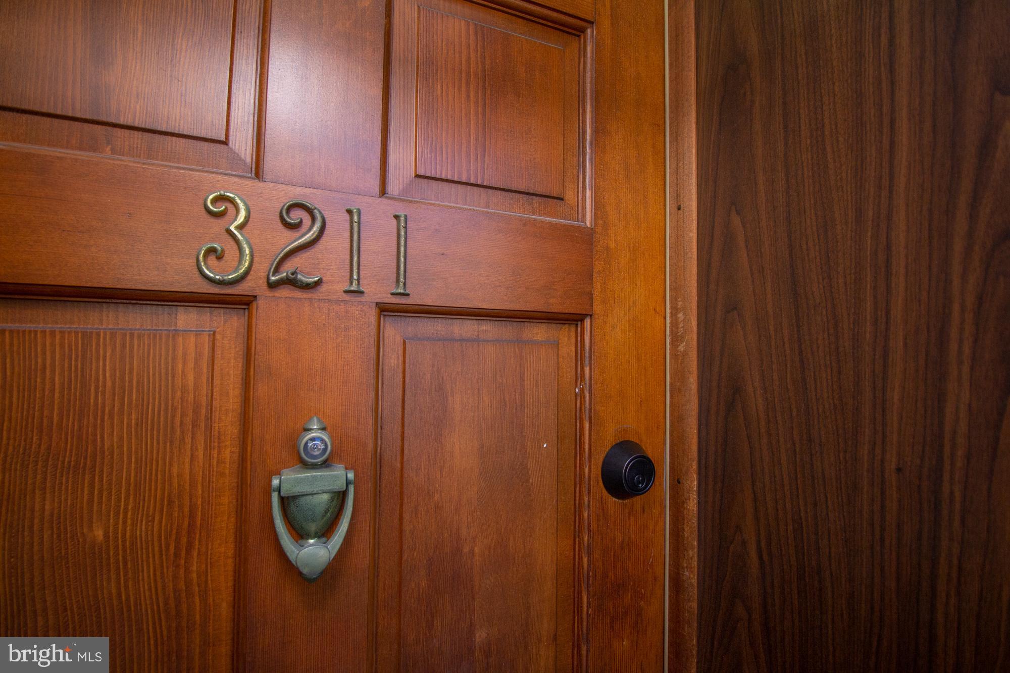 PORT RICHMOND - Residential Lease