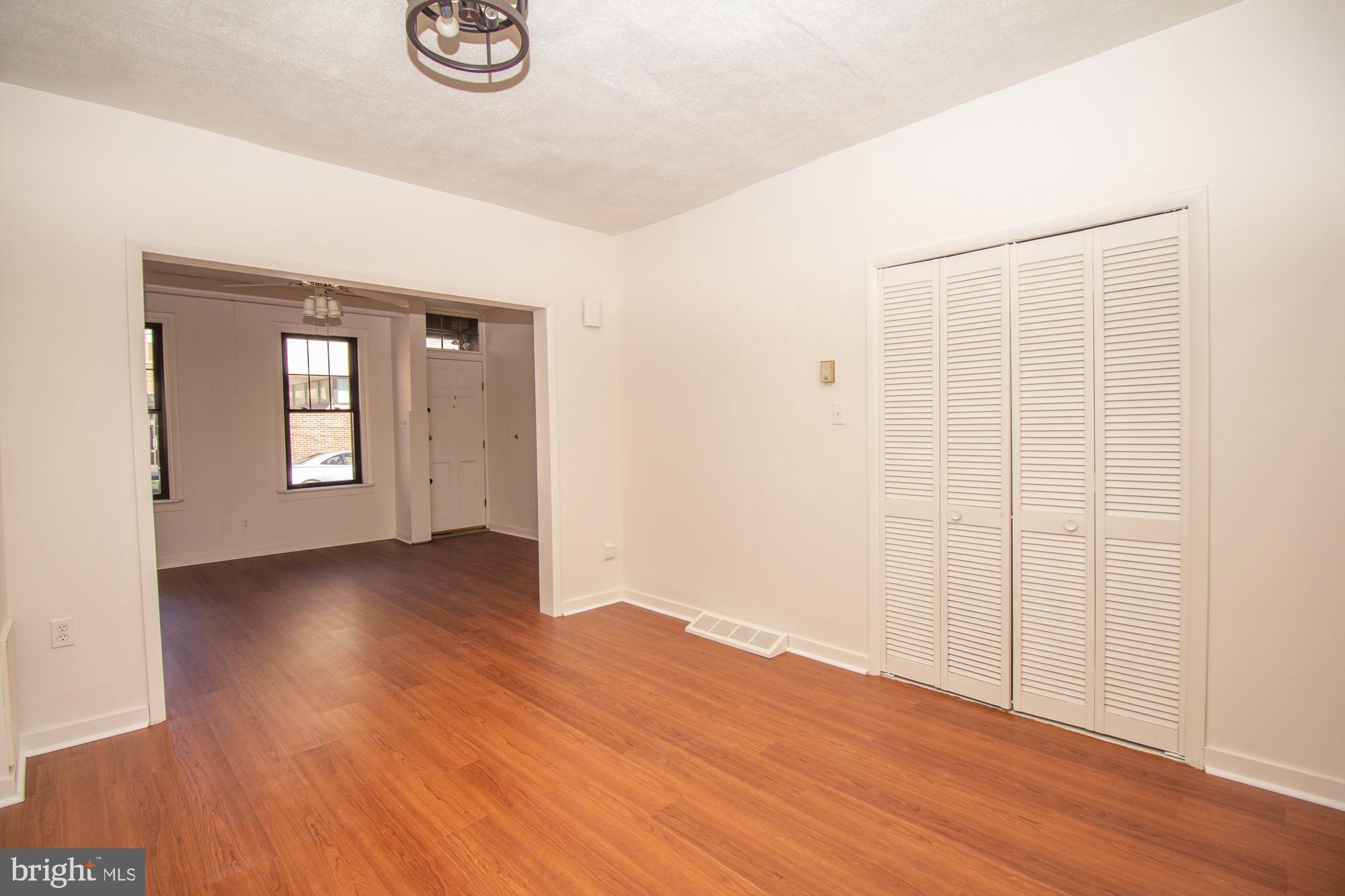 PORT RICHMOND - Residential Lease