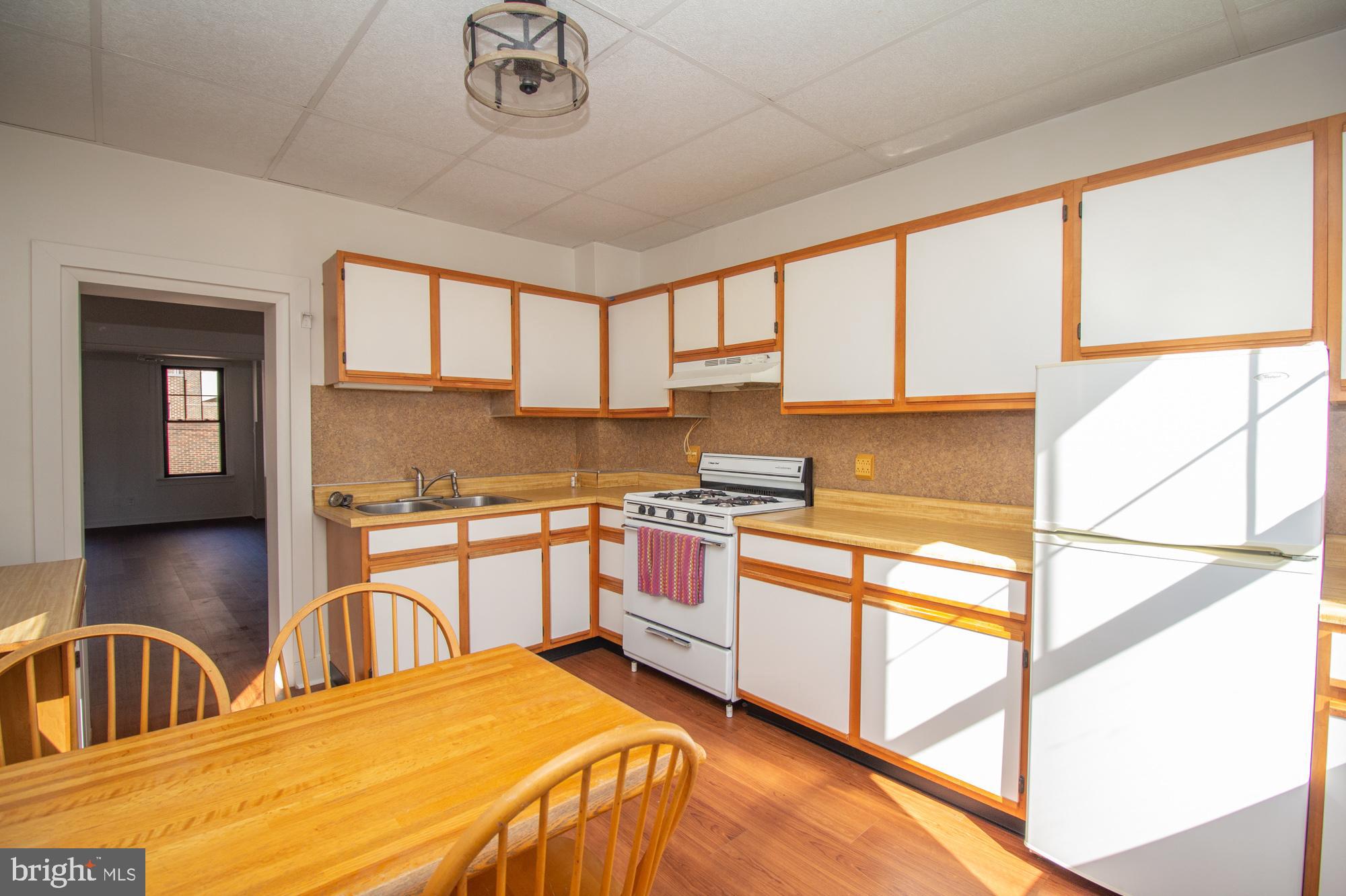 PORT RICHMOND - Residential Lease