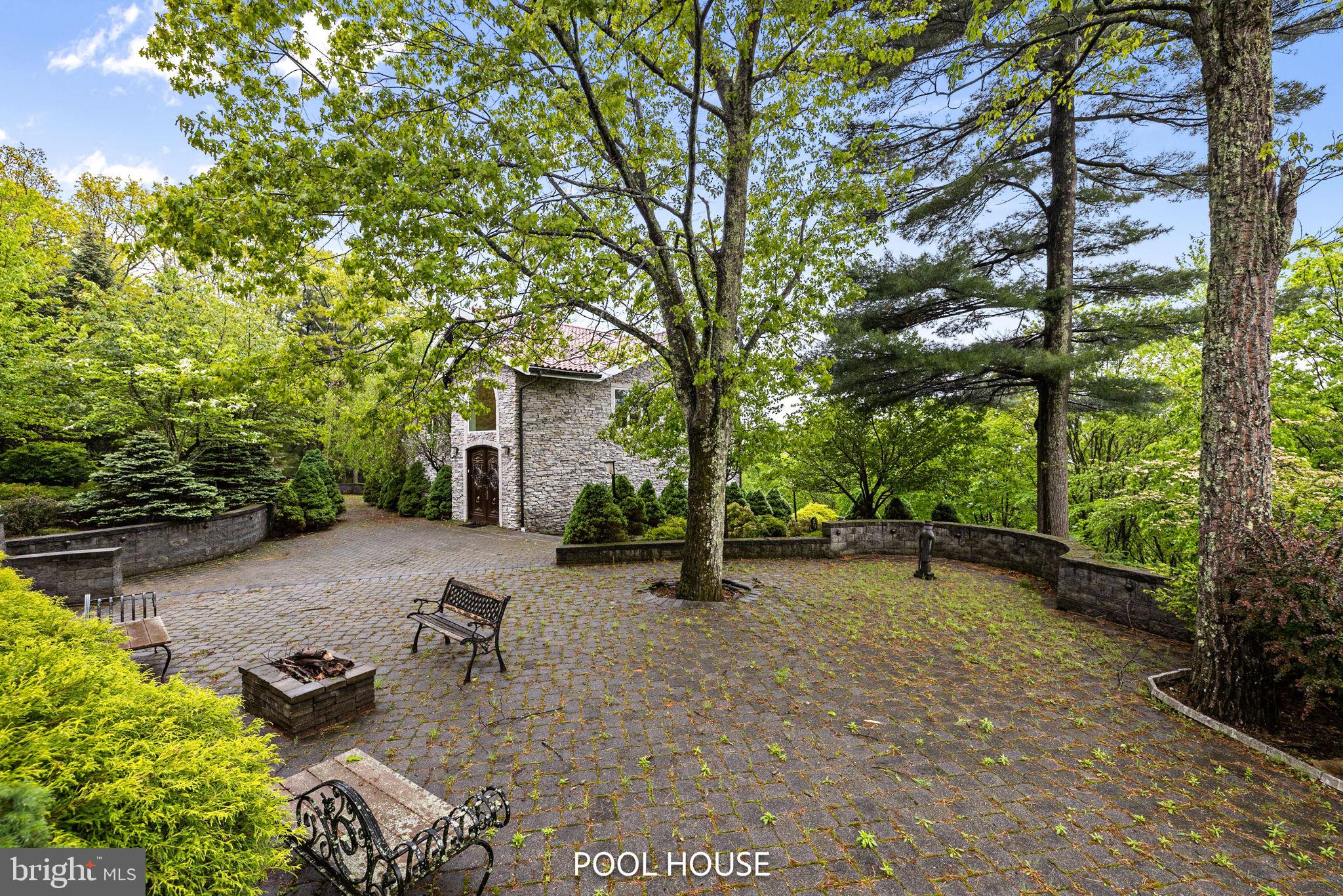 TANGLEWOOD - Residential