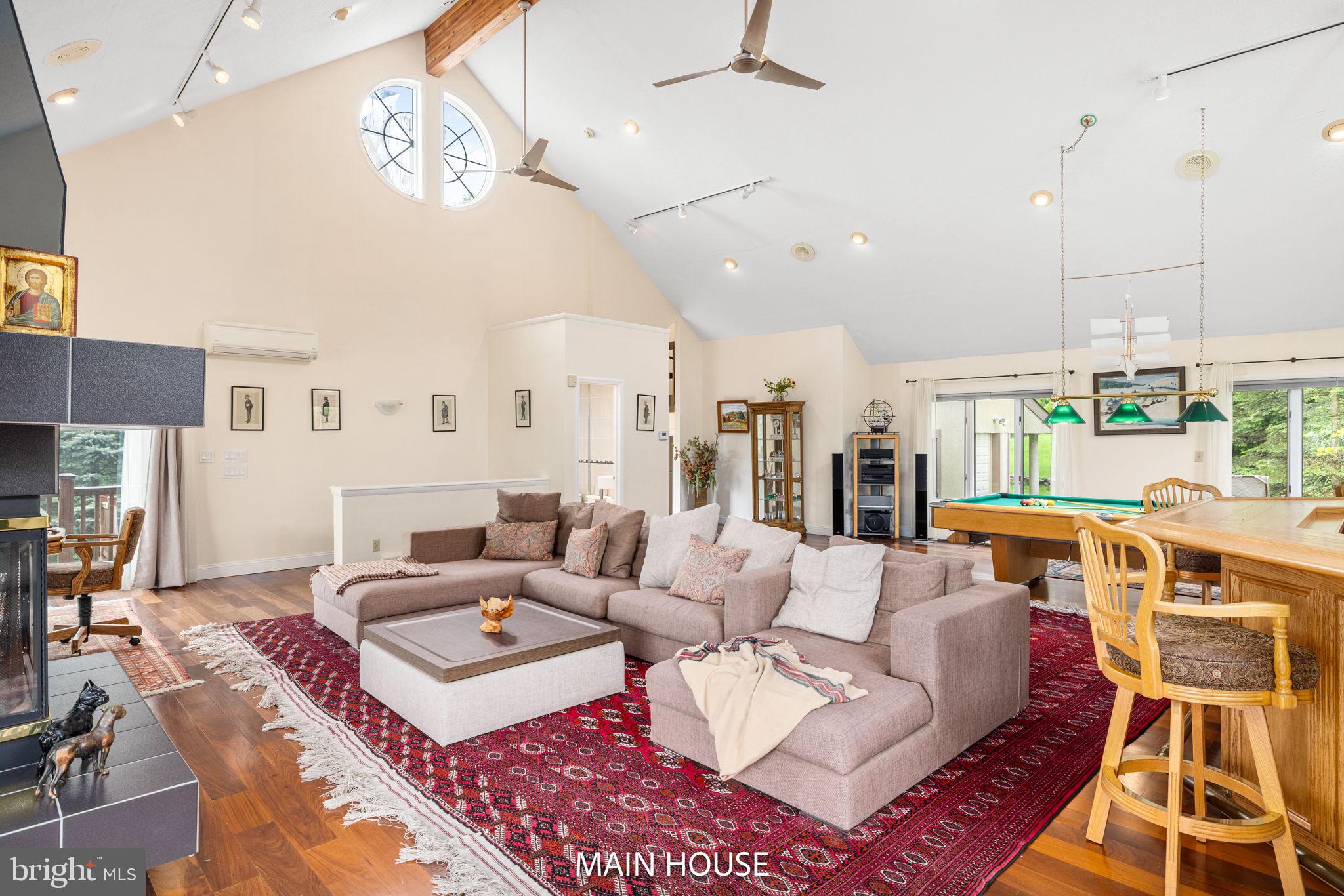 TANGLEWOOD - Residential