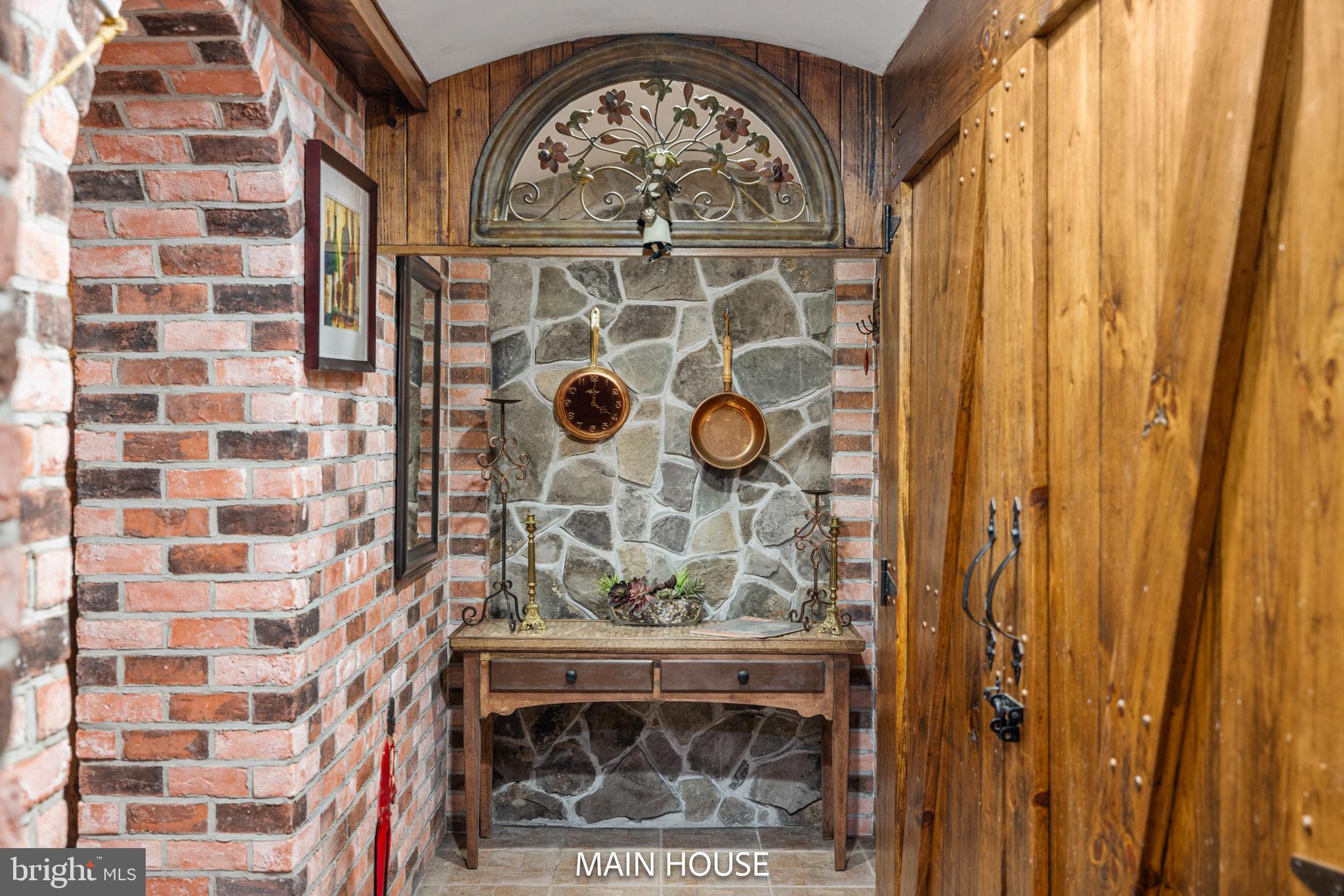 TANGLEWOOD - Residential