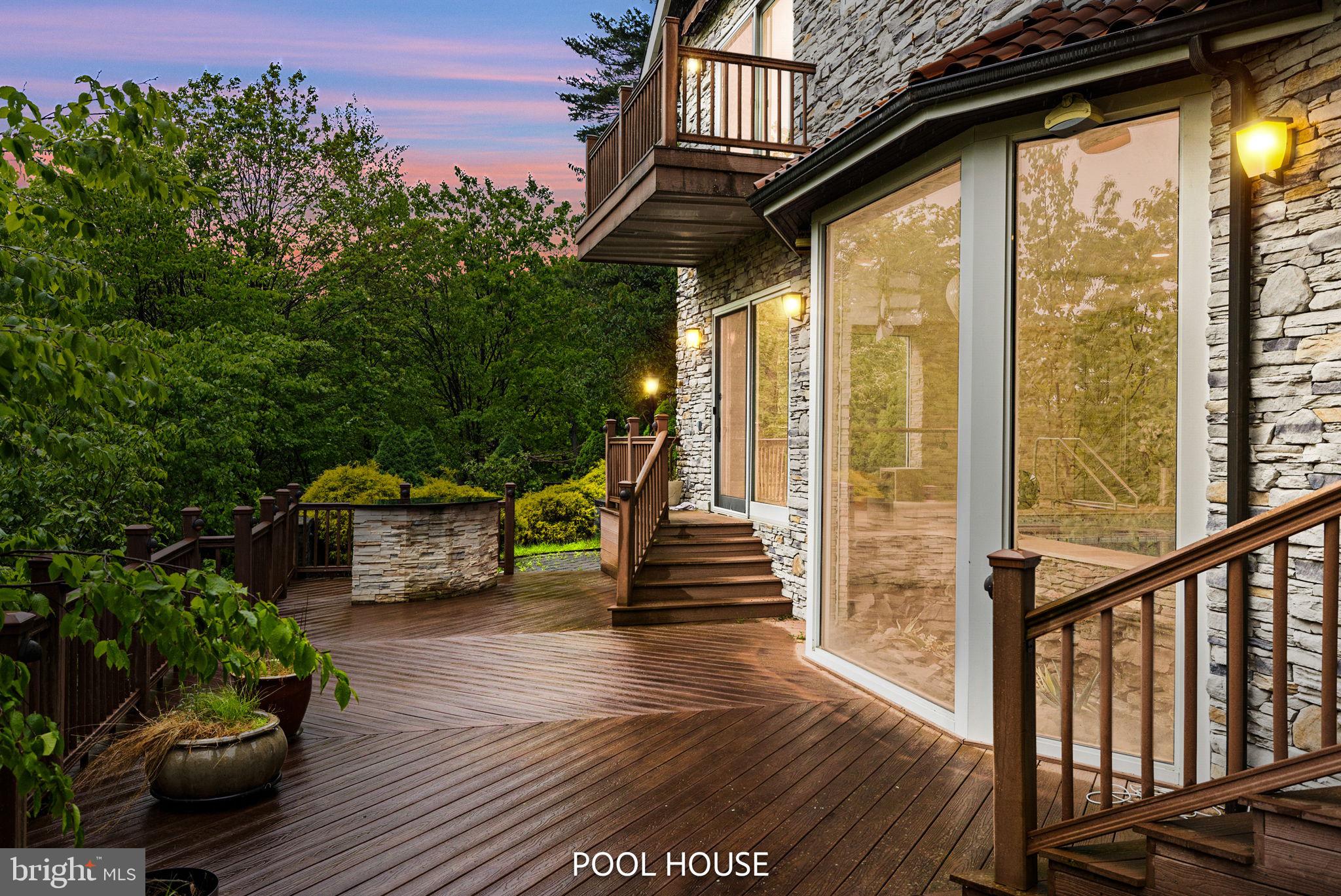 TANGLEWOOD - Residential