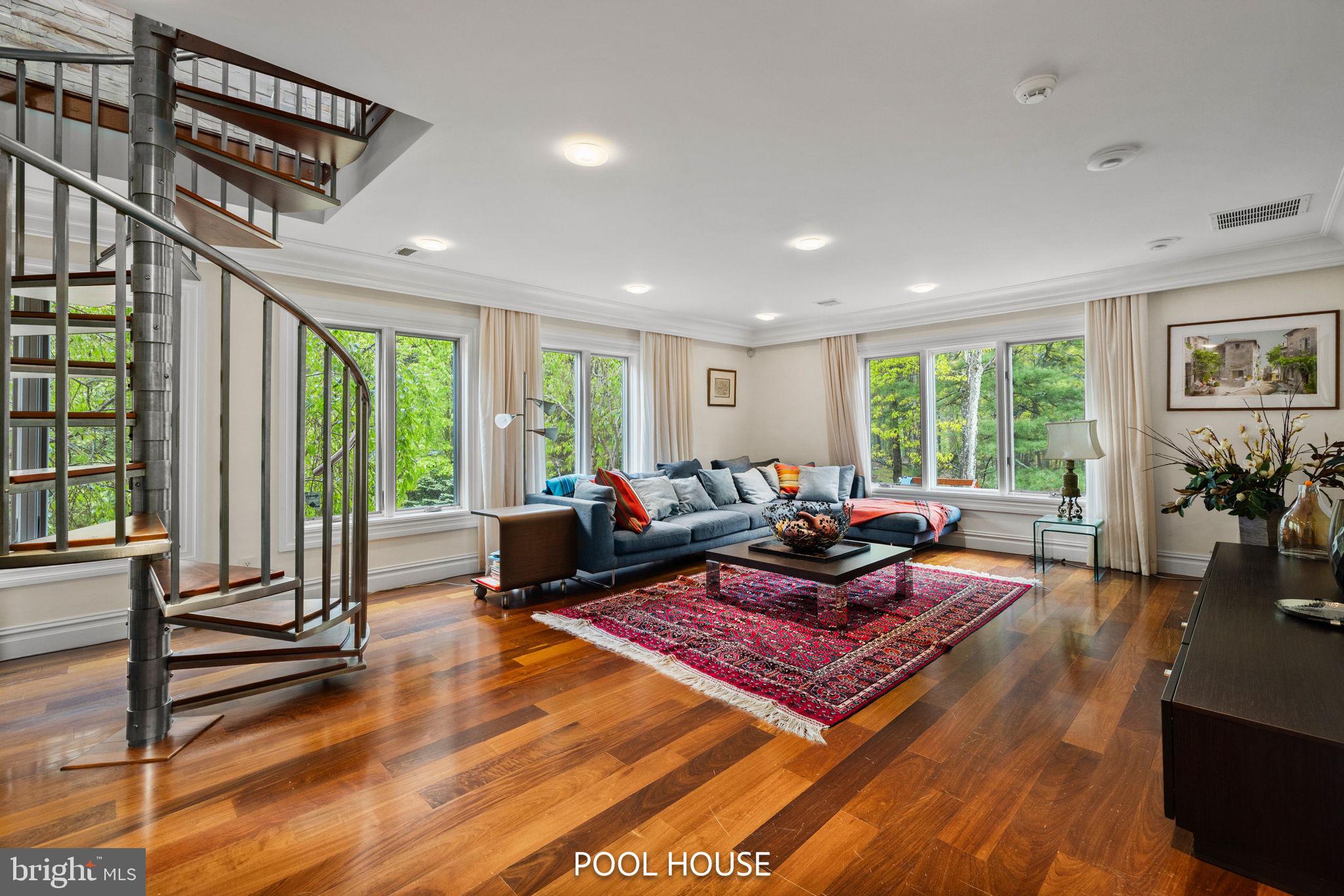 TANGLEWOOD - Residential