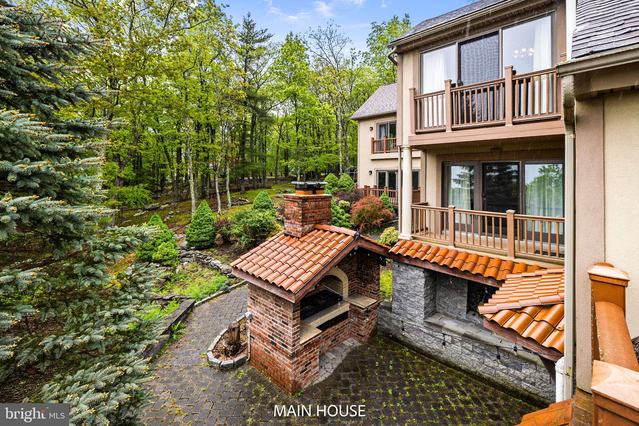 TANGLEWOOD - Residential