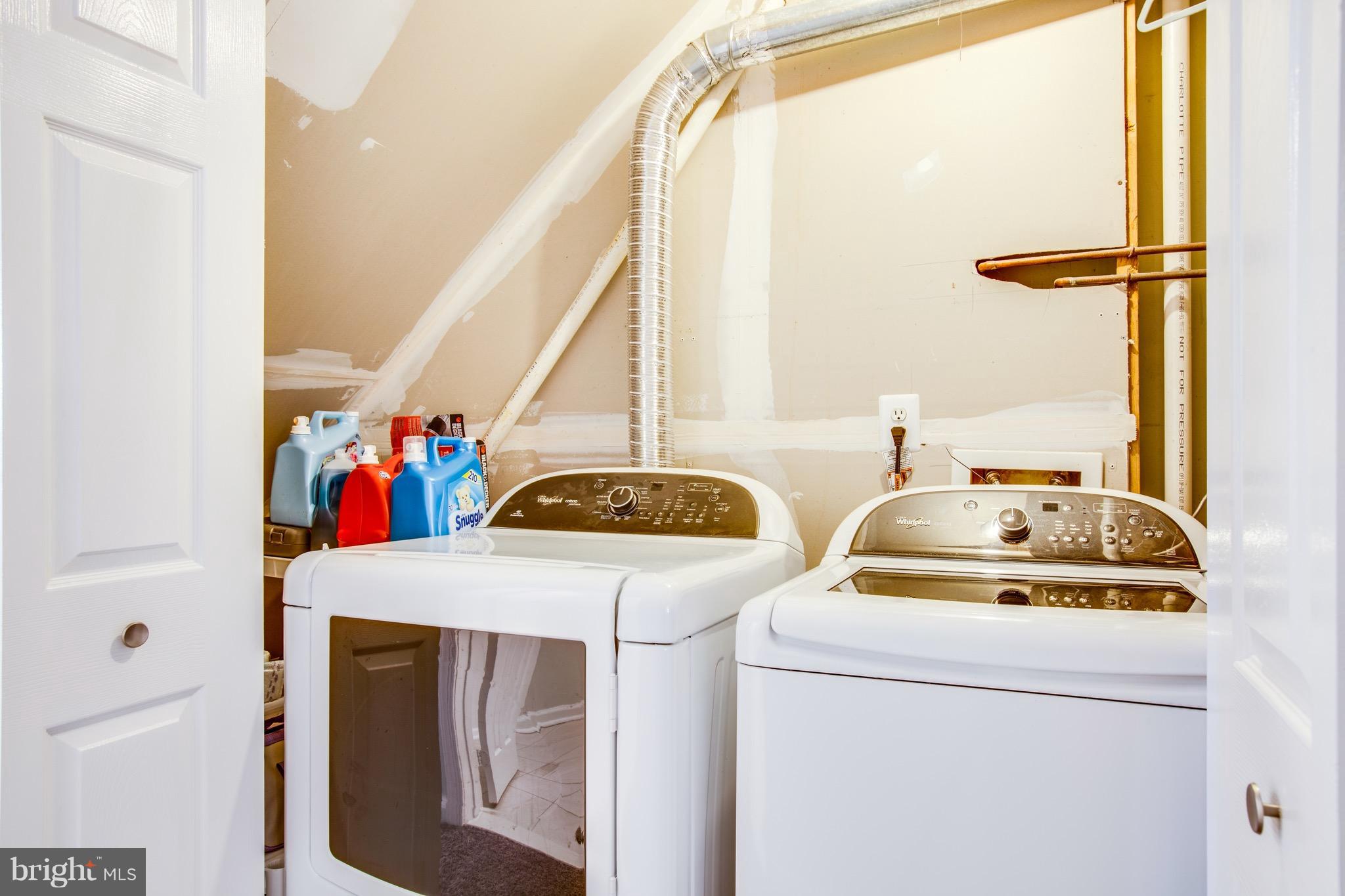 MONTCLAIR MEWS - Residential