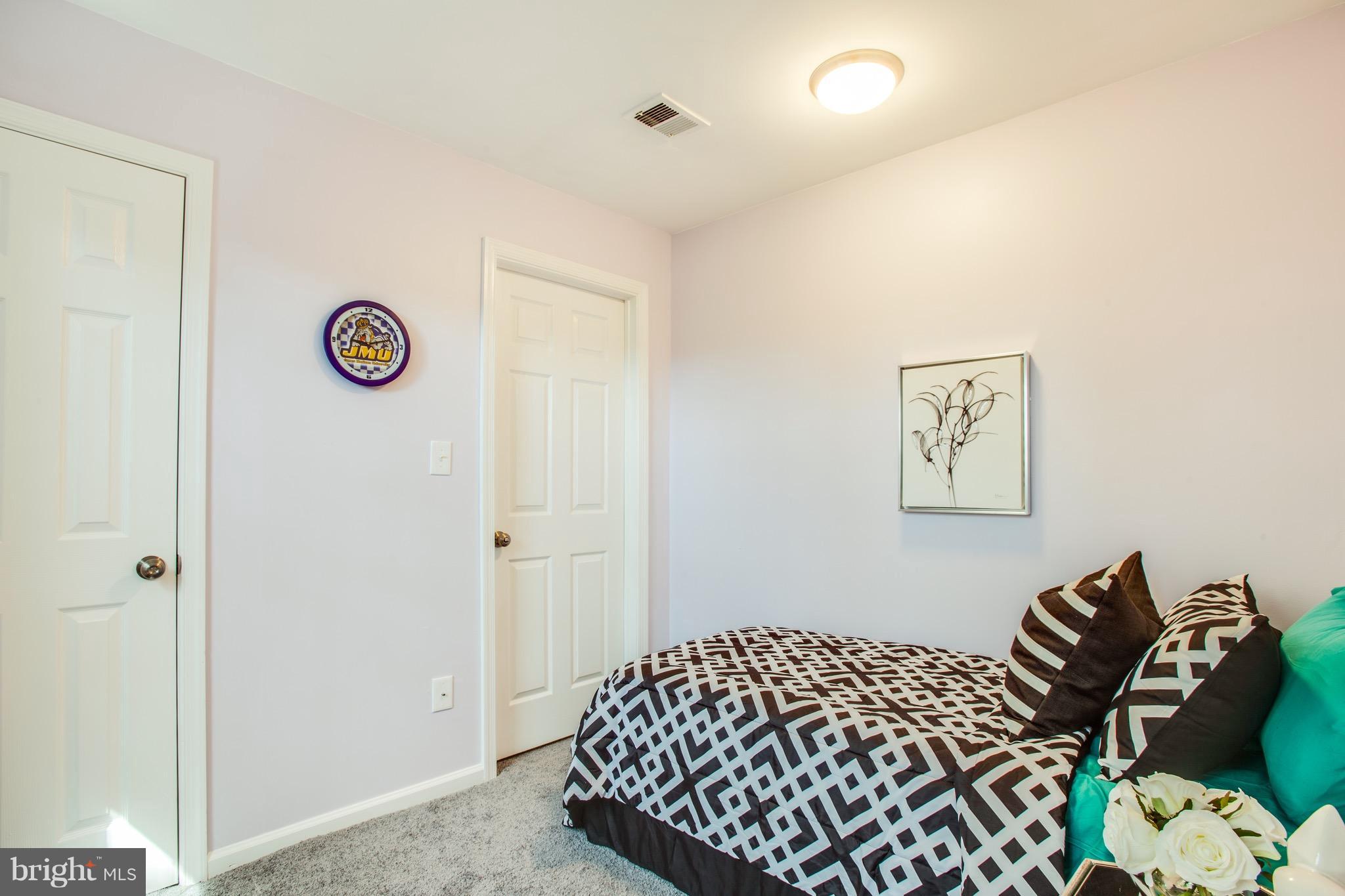 MONTCLAIR MEWS - Residential