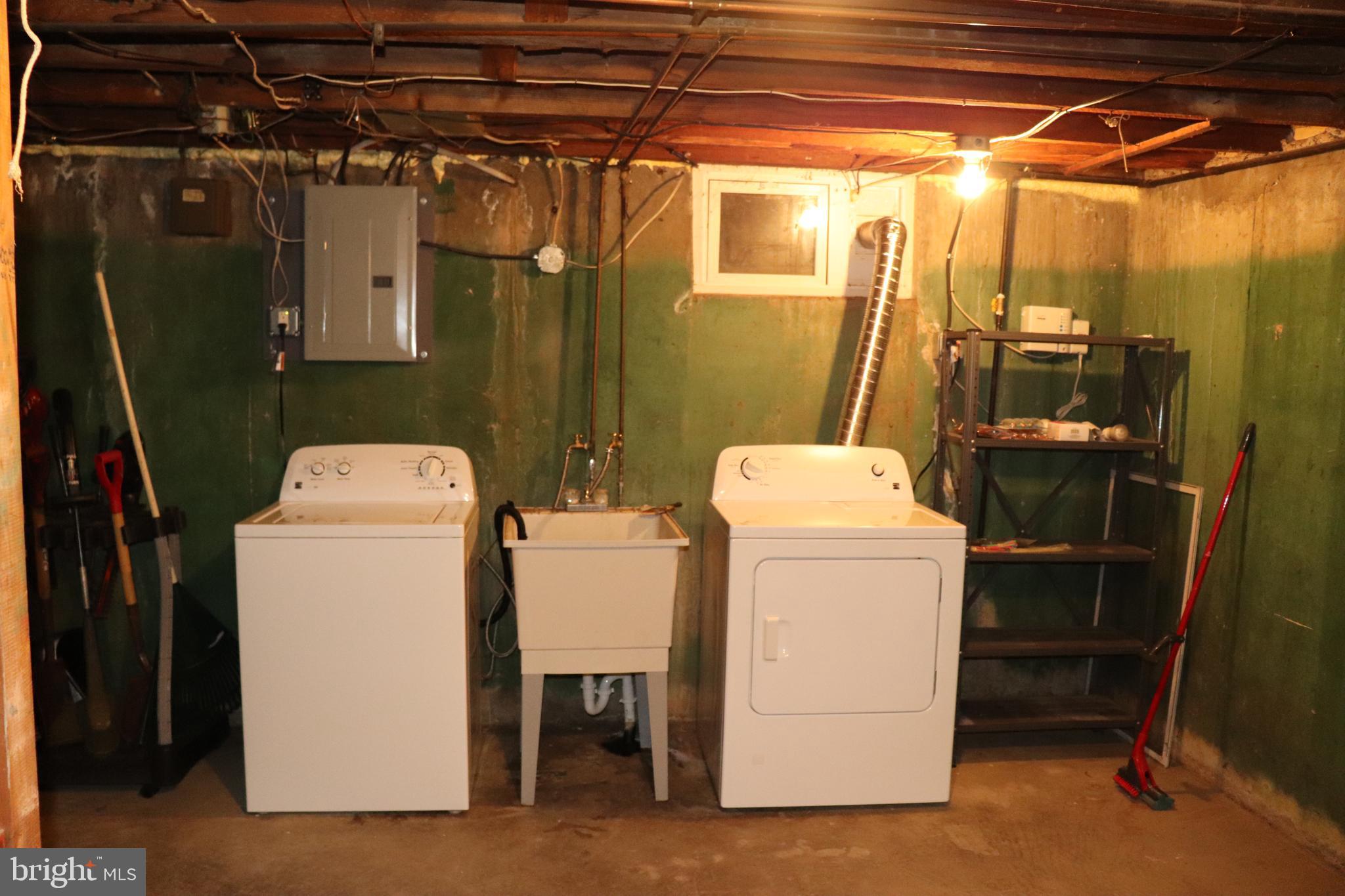 MANAYUNK - Residential Lease